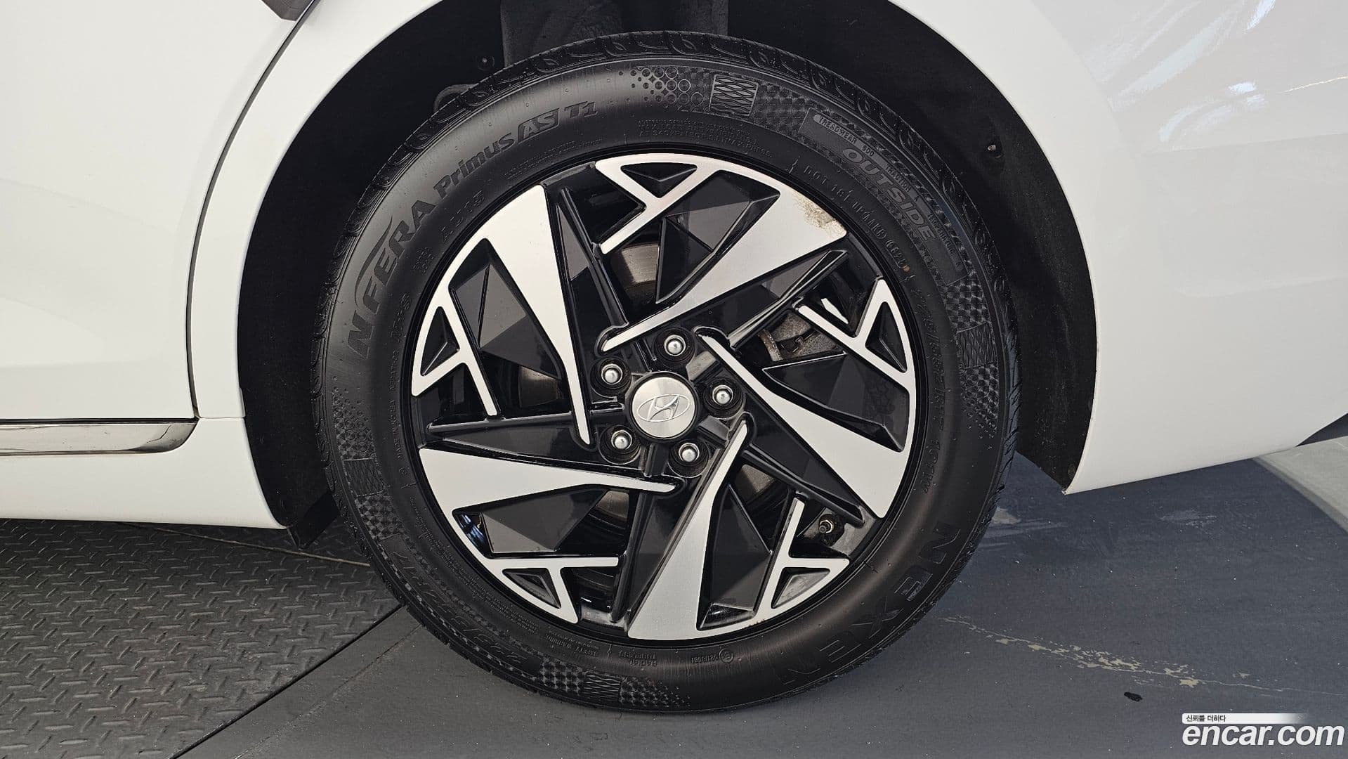 Main__Slider__Photo:Grandeur Hyundai 2022.5-20