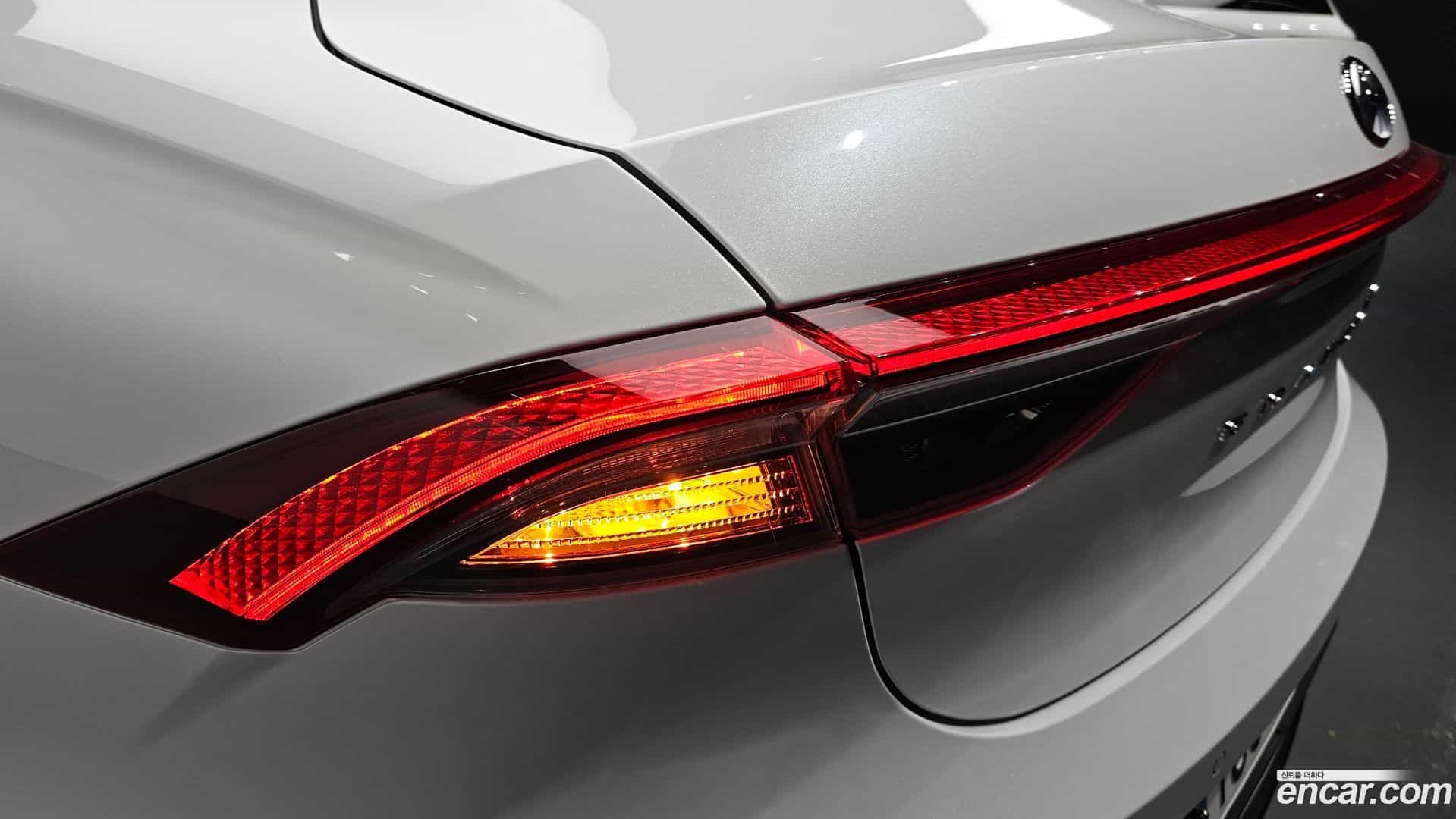 Grandeur Hyundai 2022.5-OUTER-033