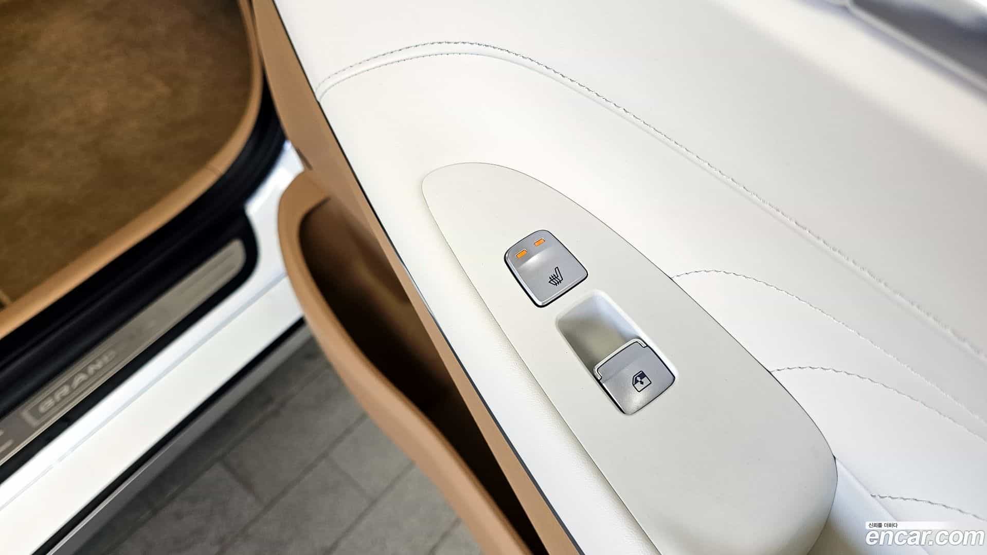 Grandeur Hyundai 2021.3-OPTION-023