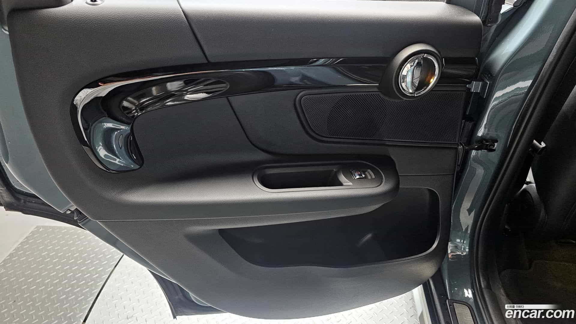 Countryman Mini 2023.2-INNER-035