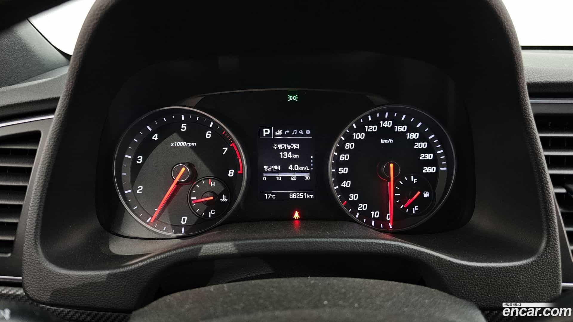 AVANTE Hyundai 2017.7-INNER-008