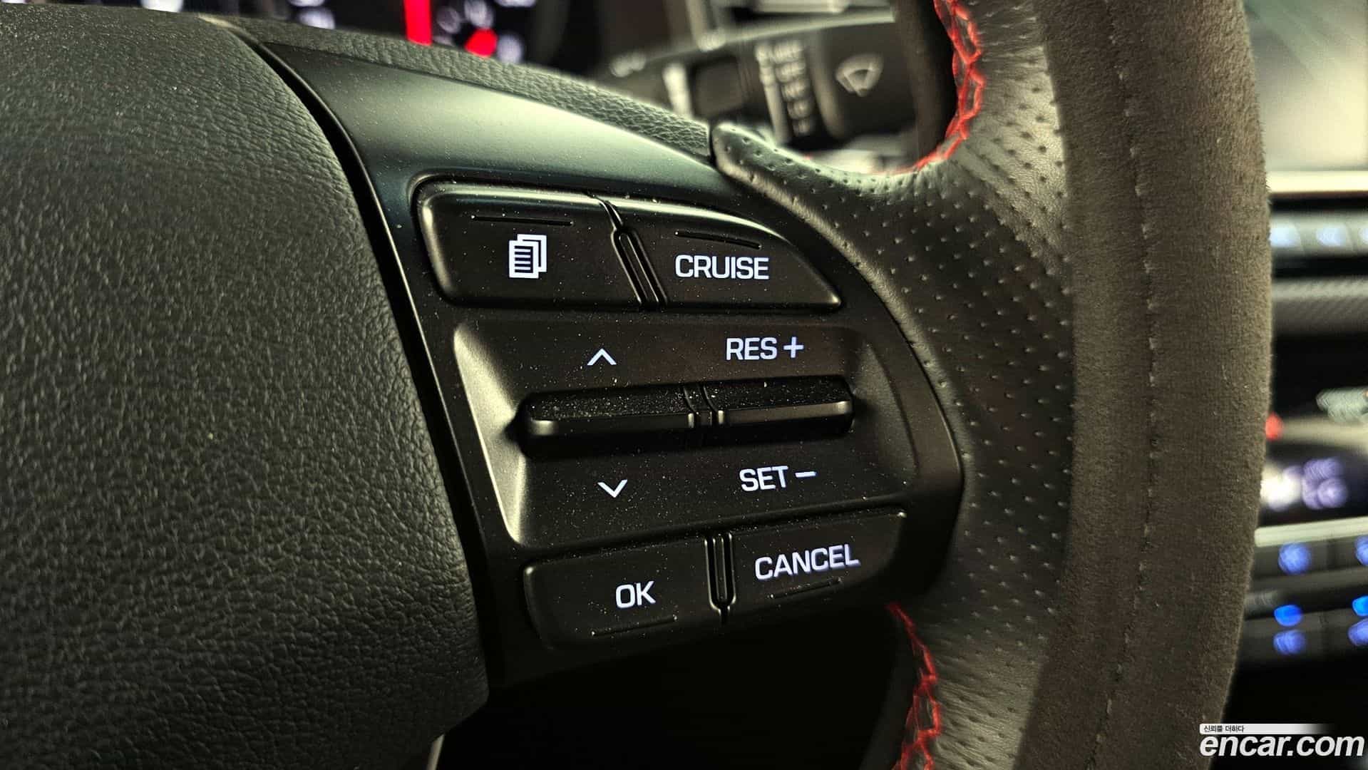 AVANTE Hyundai 2017.7-OPTION-018