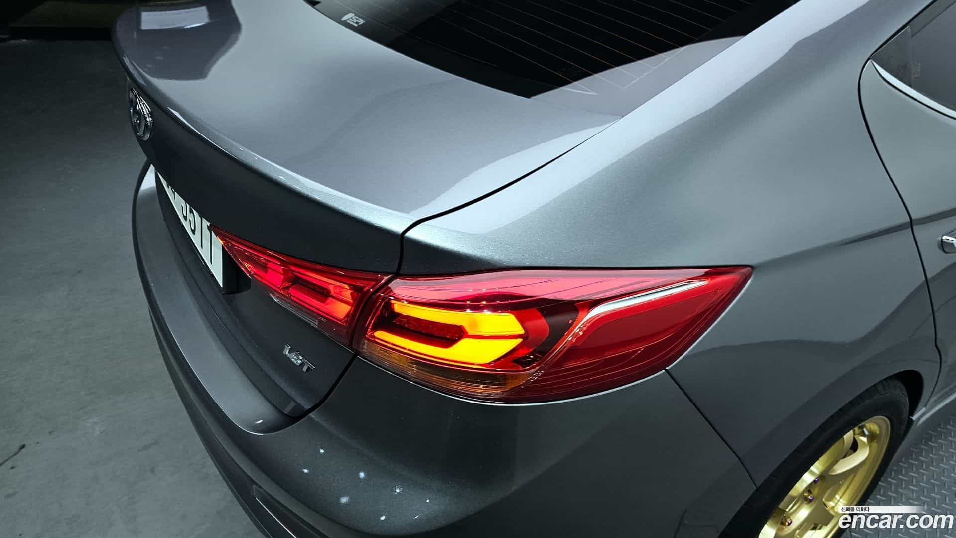 AVANTE Hyundai 2017.7-OUTER-033