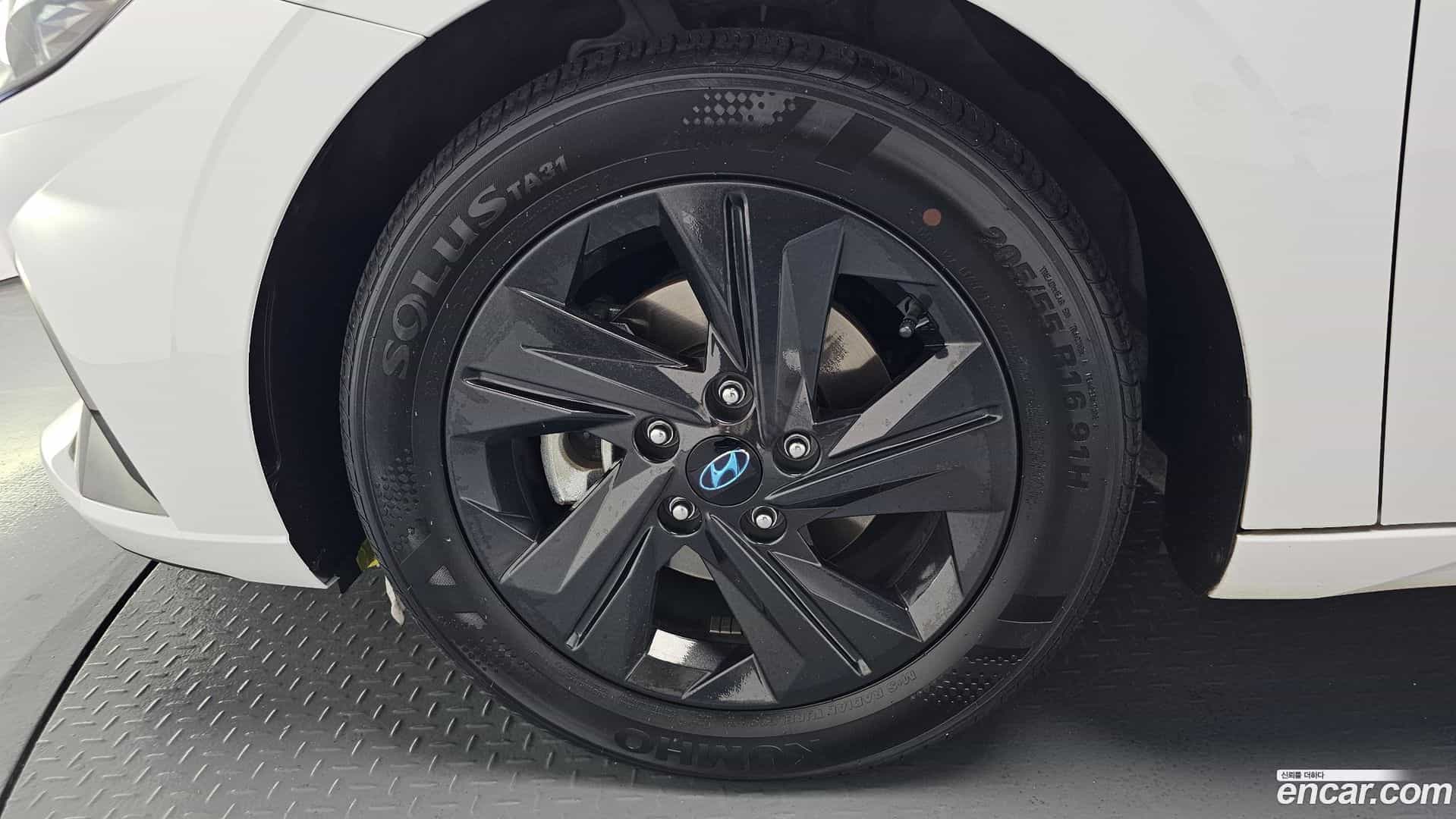 AVANTE Hyundai 2020.5-OUTER-005