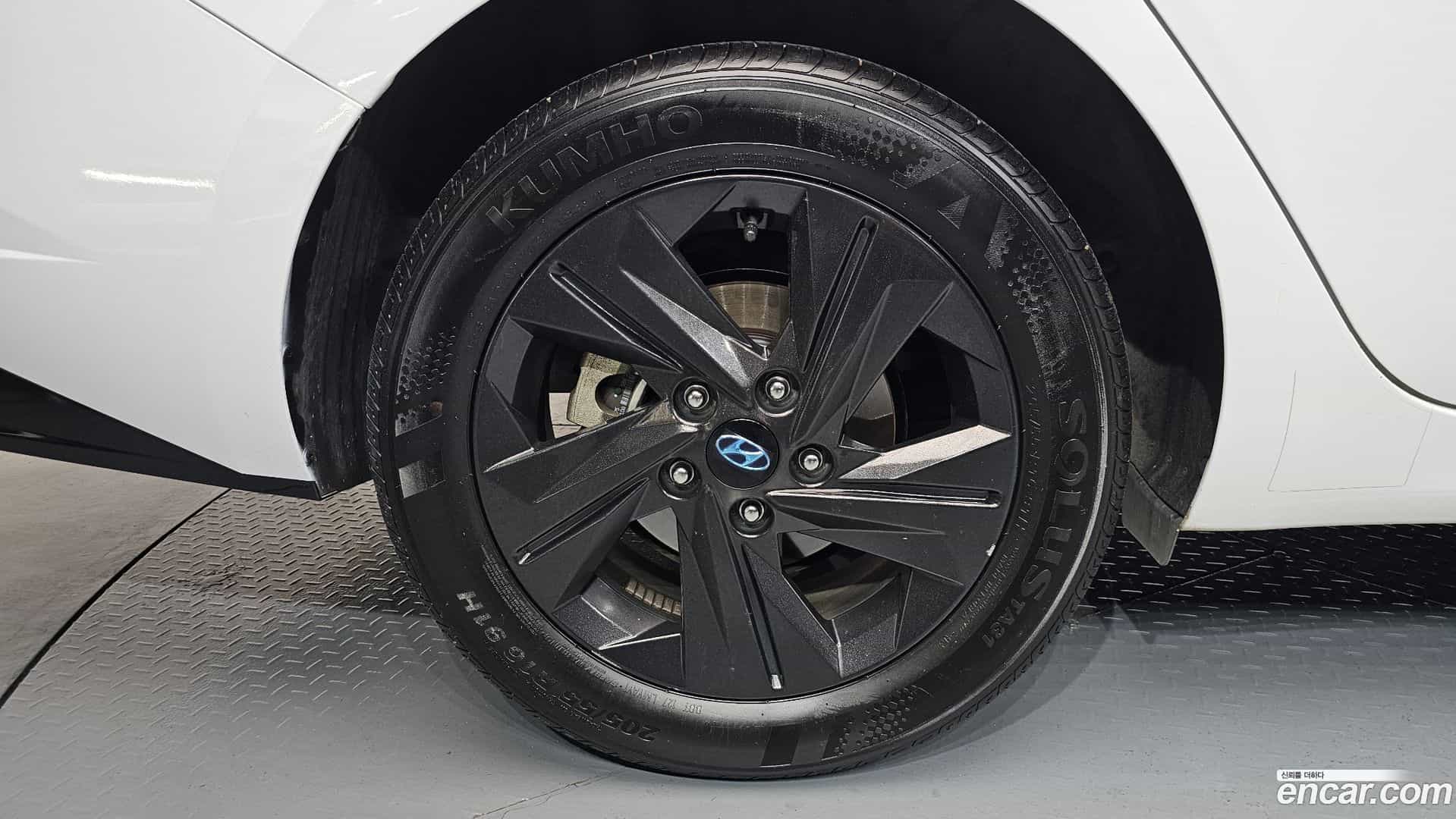 AVANTE Hyundai 2020.5-OUTER-031