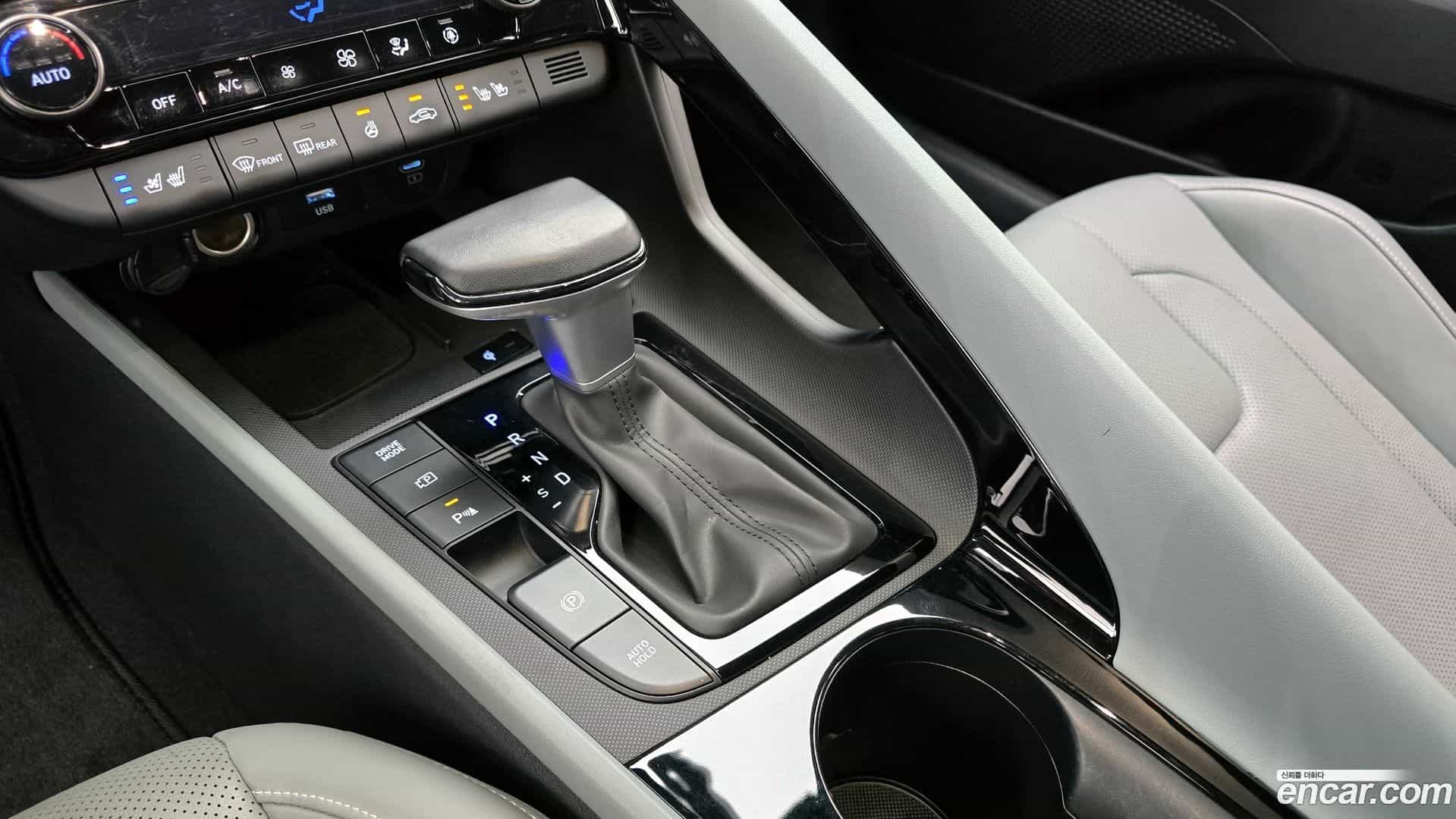 AVANTE Hyundai 2023.10-INNER-009