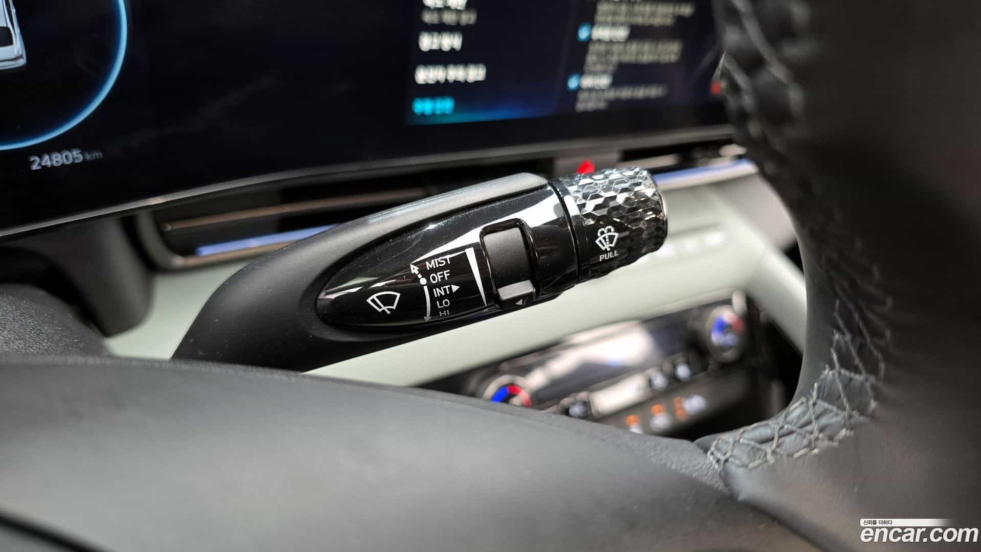 AVANTE Hyundai 2023.10-OPTION-022