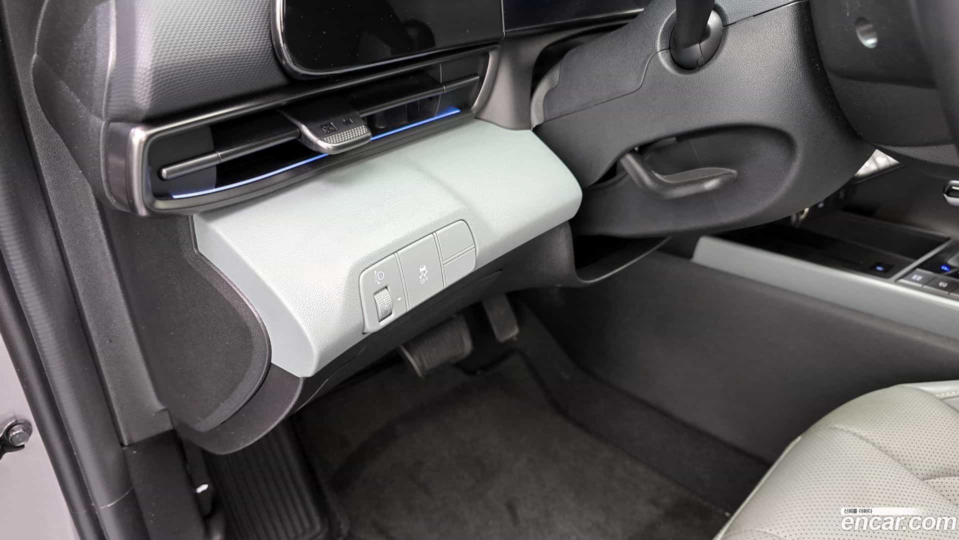 AVANTE Hyundai 2023.10-OPTION-040