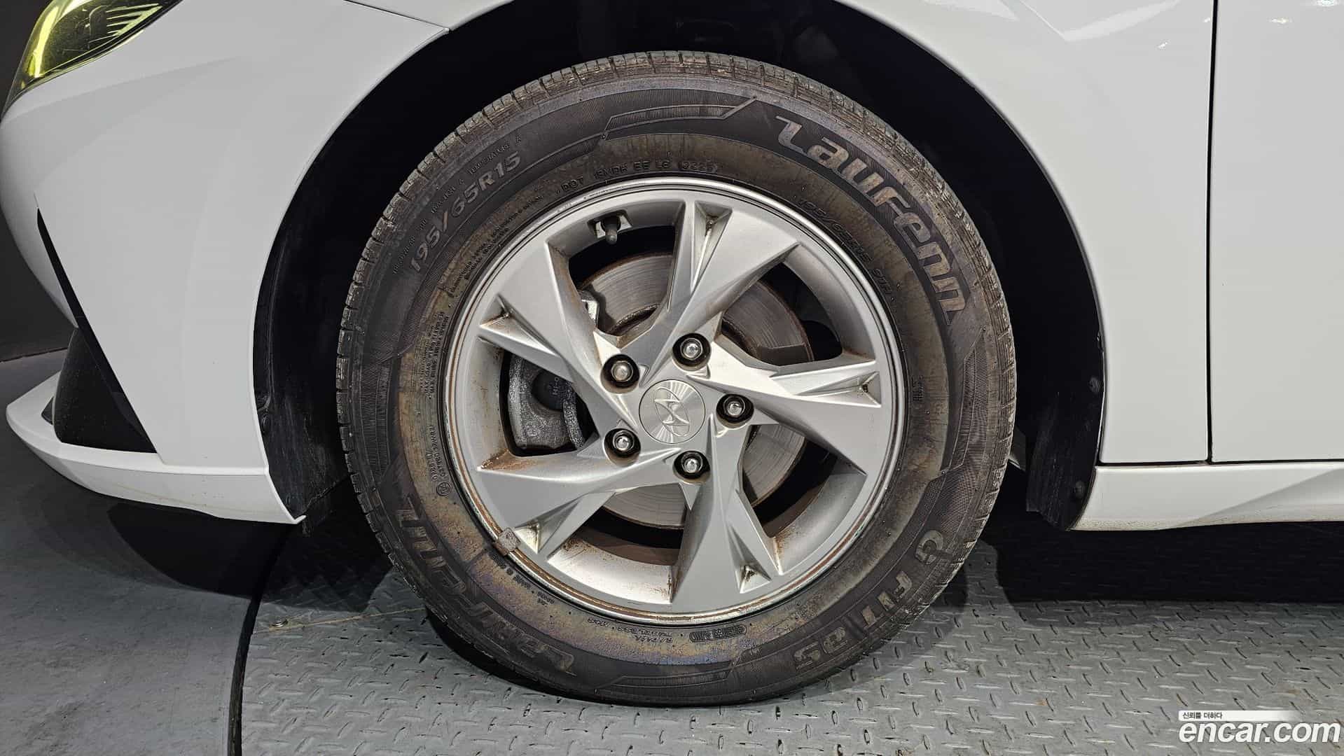 AVANTE Hyundai 2021.6-OUTER-005