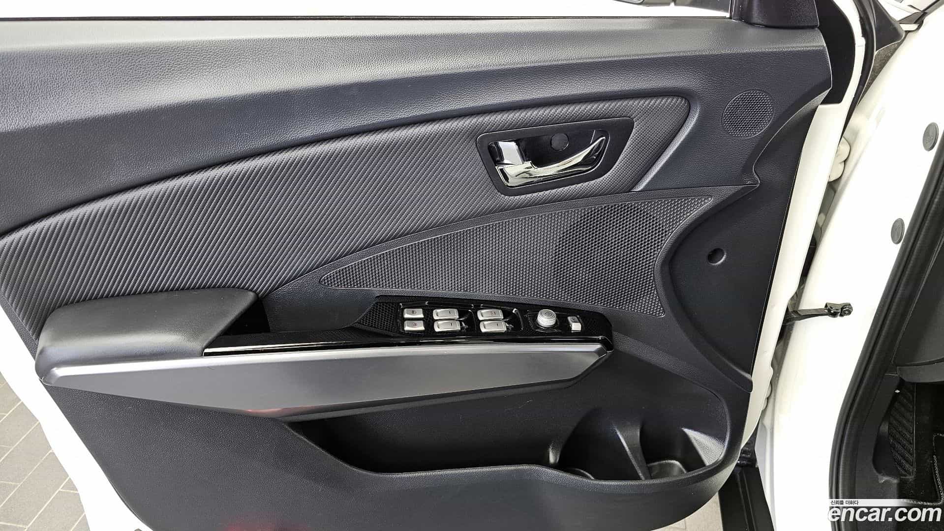 TIBOLI KG Mobility 2019.4-INNER-034