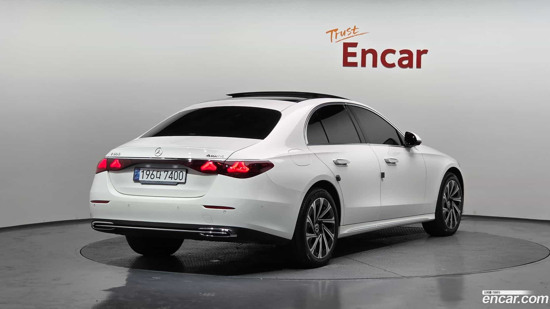 E-Class Mercedes-Benz 2024.7-OUTER-002