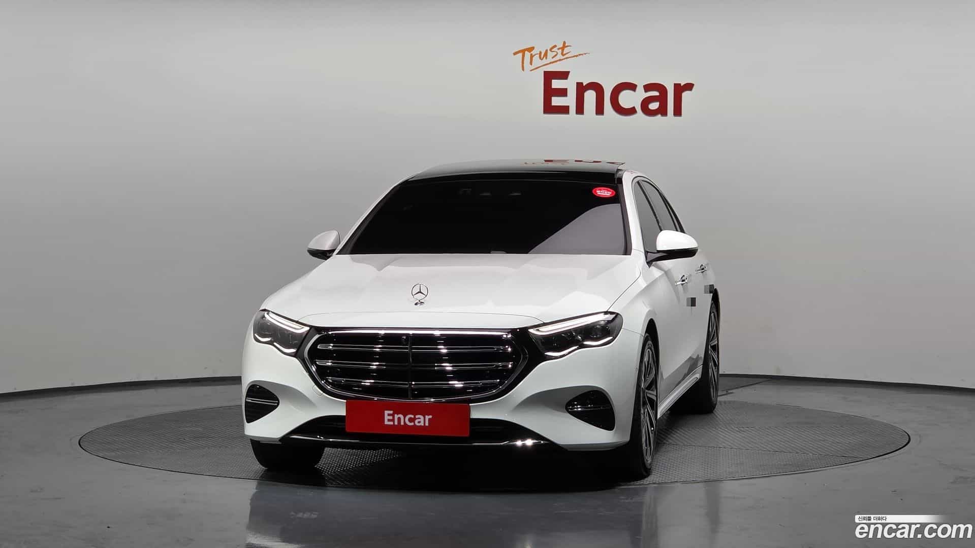 E-Class Mercedes-Benz 2024.7-OUTER-003