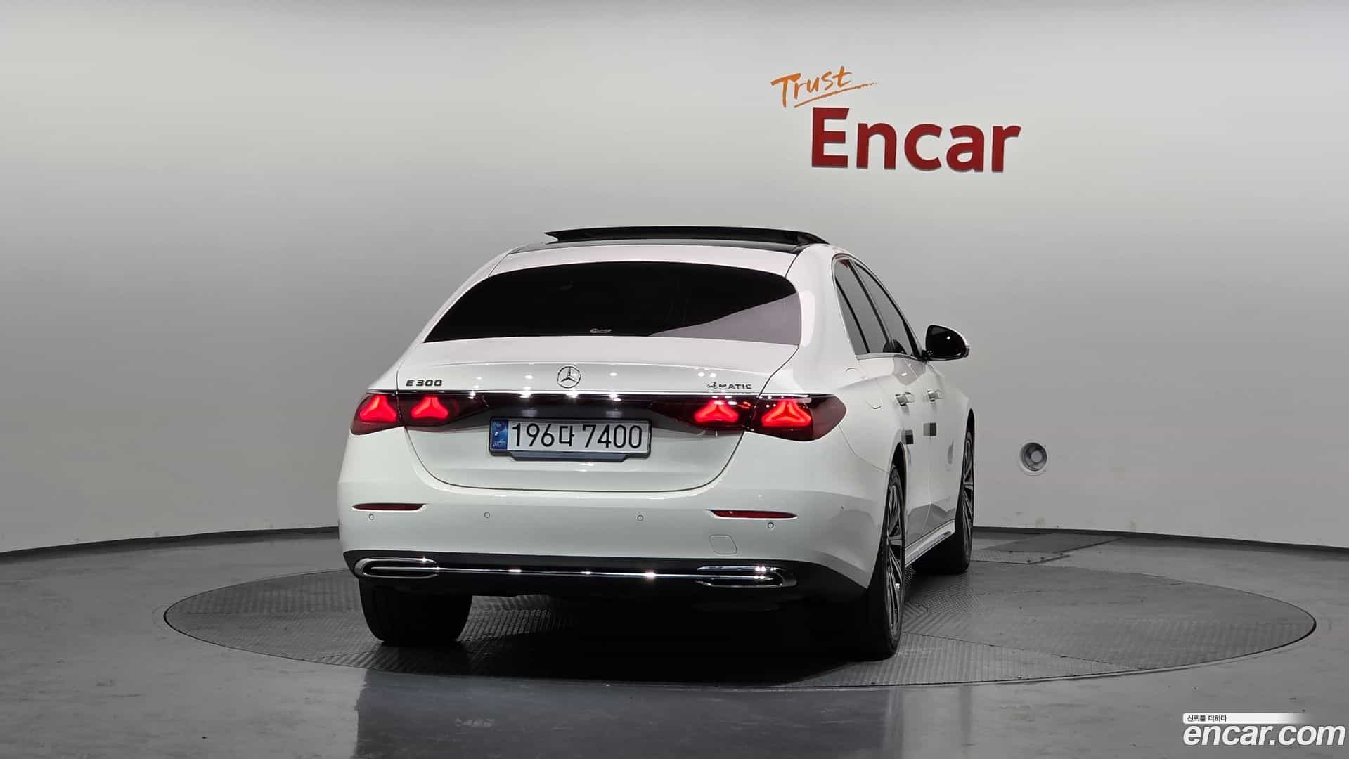 E-Class Mercedes-Benz 2024.7-OUTER-004