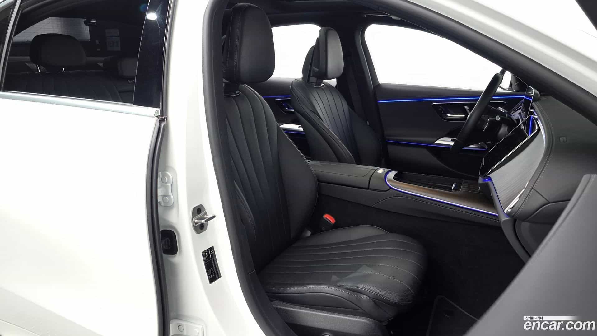 E-Class Mercedes-Benz 2024.7-INNER-036