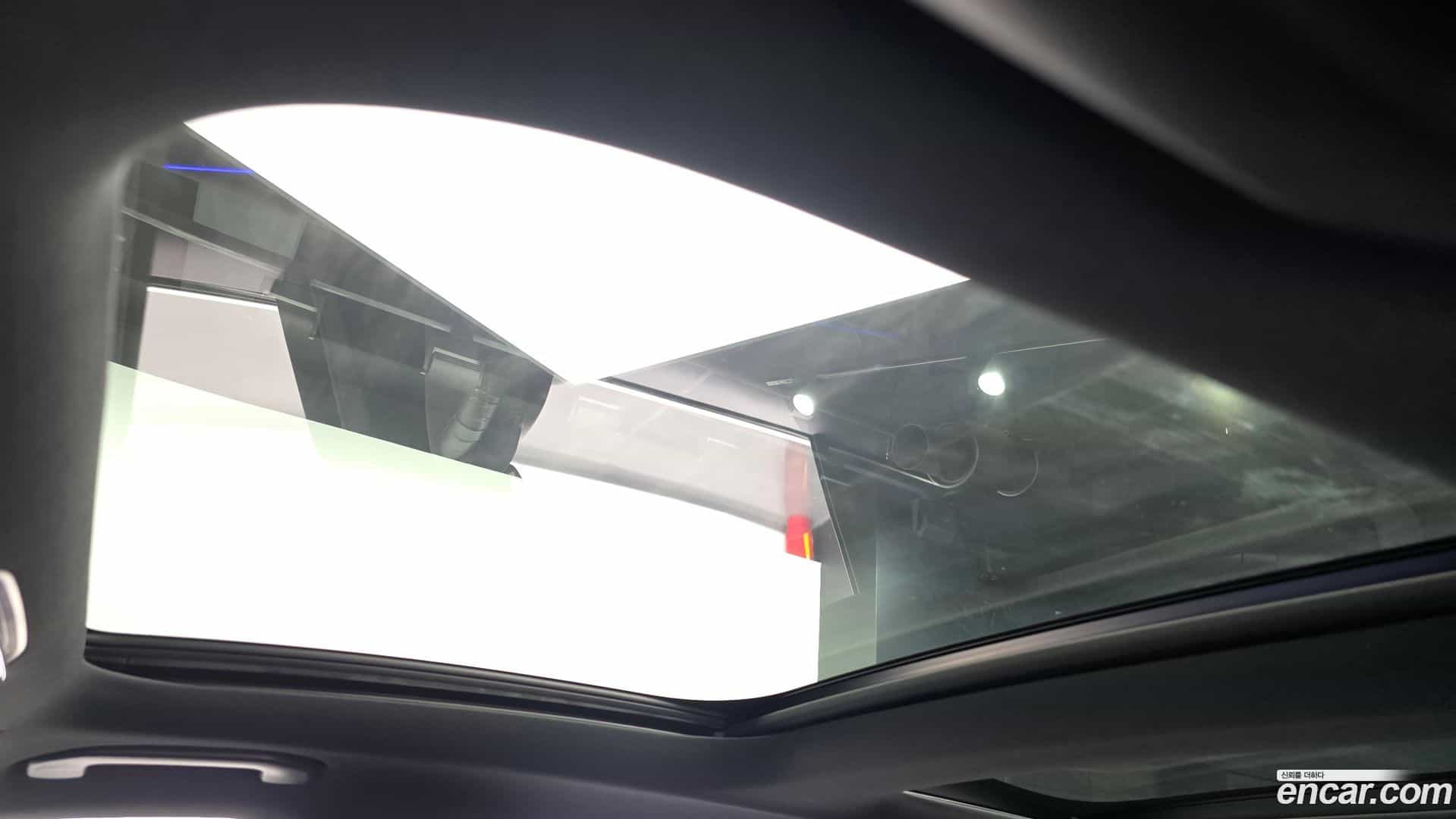 E-Class Mercedes-Benz 2024.7-OPTION-046