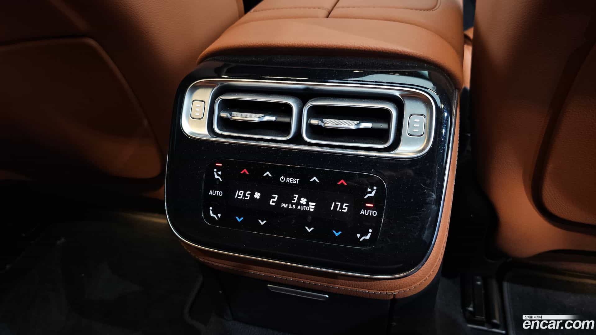 S-Class Mercedes-Benz 2022.2-OPTION-044