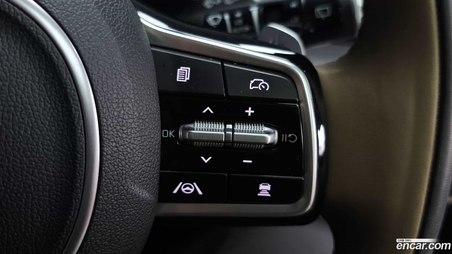 Sorento Kia 2023.8-OPTION-044