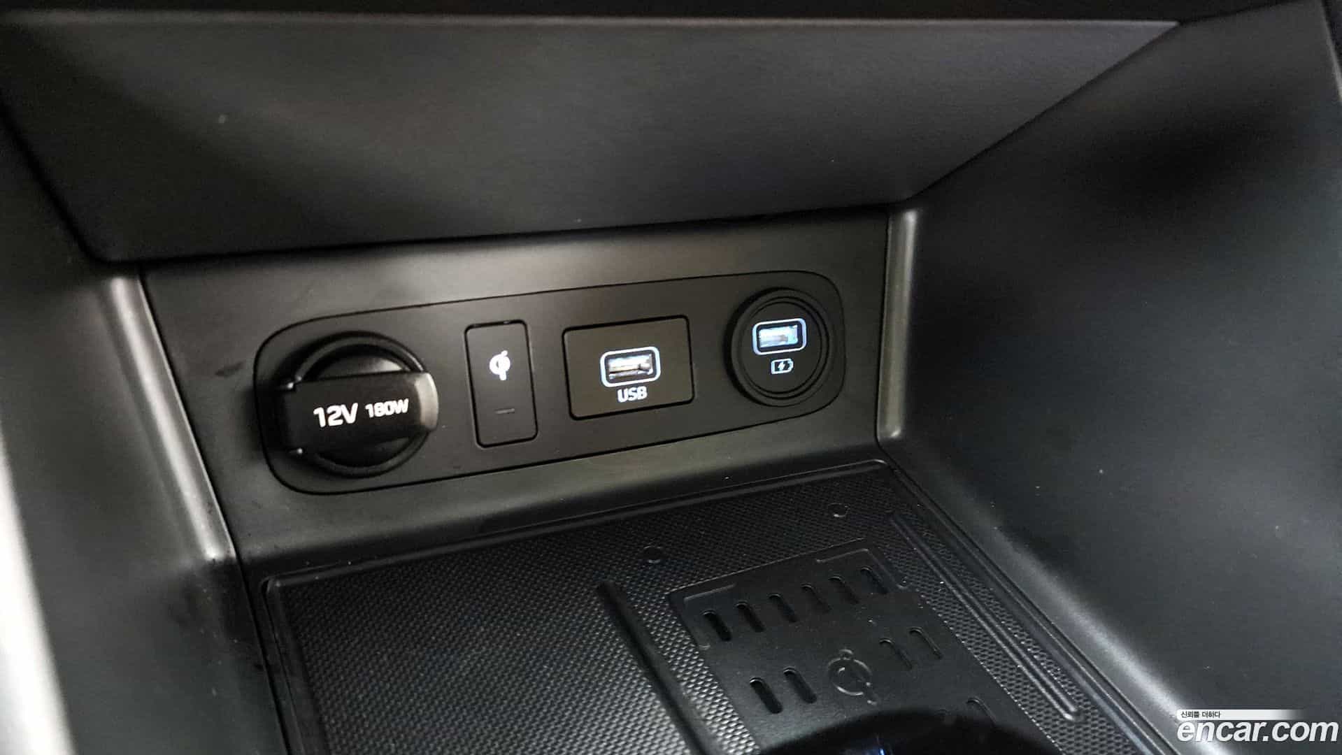 Sonata Hyundai 2019.4-INNER-036
