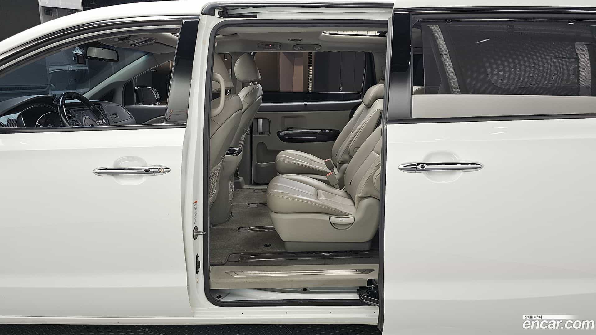 Canival Kia 2017.6-OPTION-016