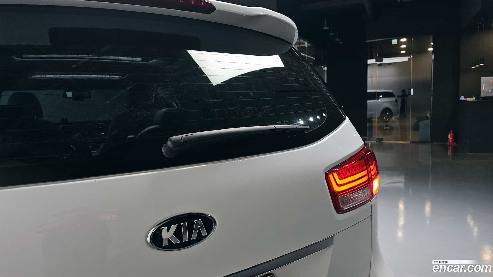 Canival Kia 2017.6-OPTION-043