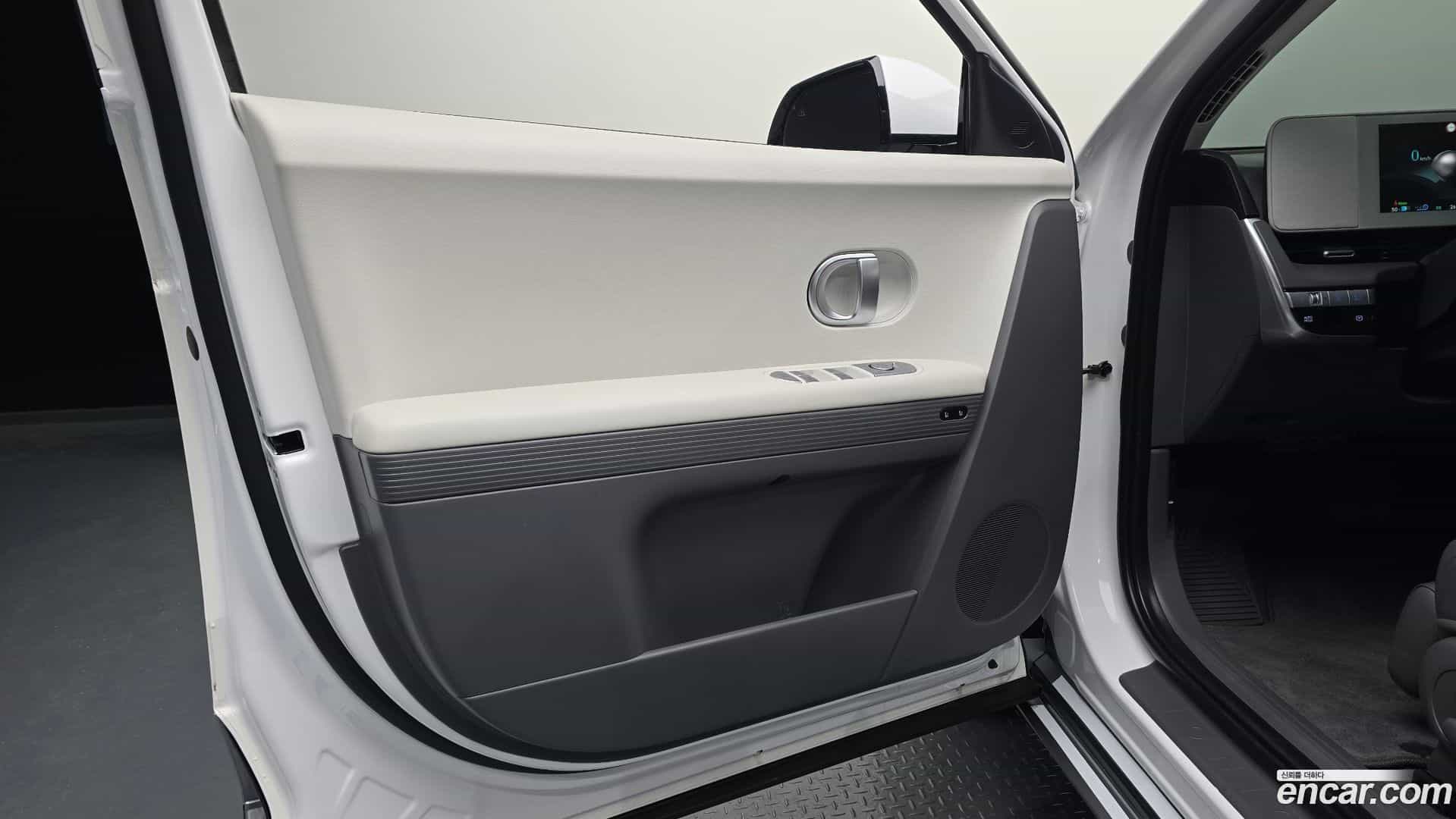 Ioniq5 Hyundai 2021.8-INNER-034