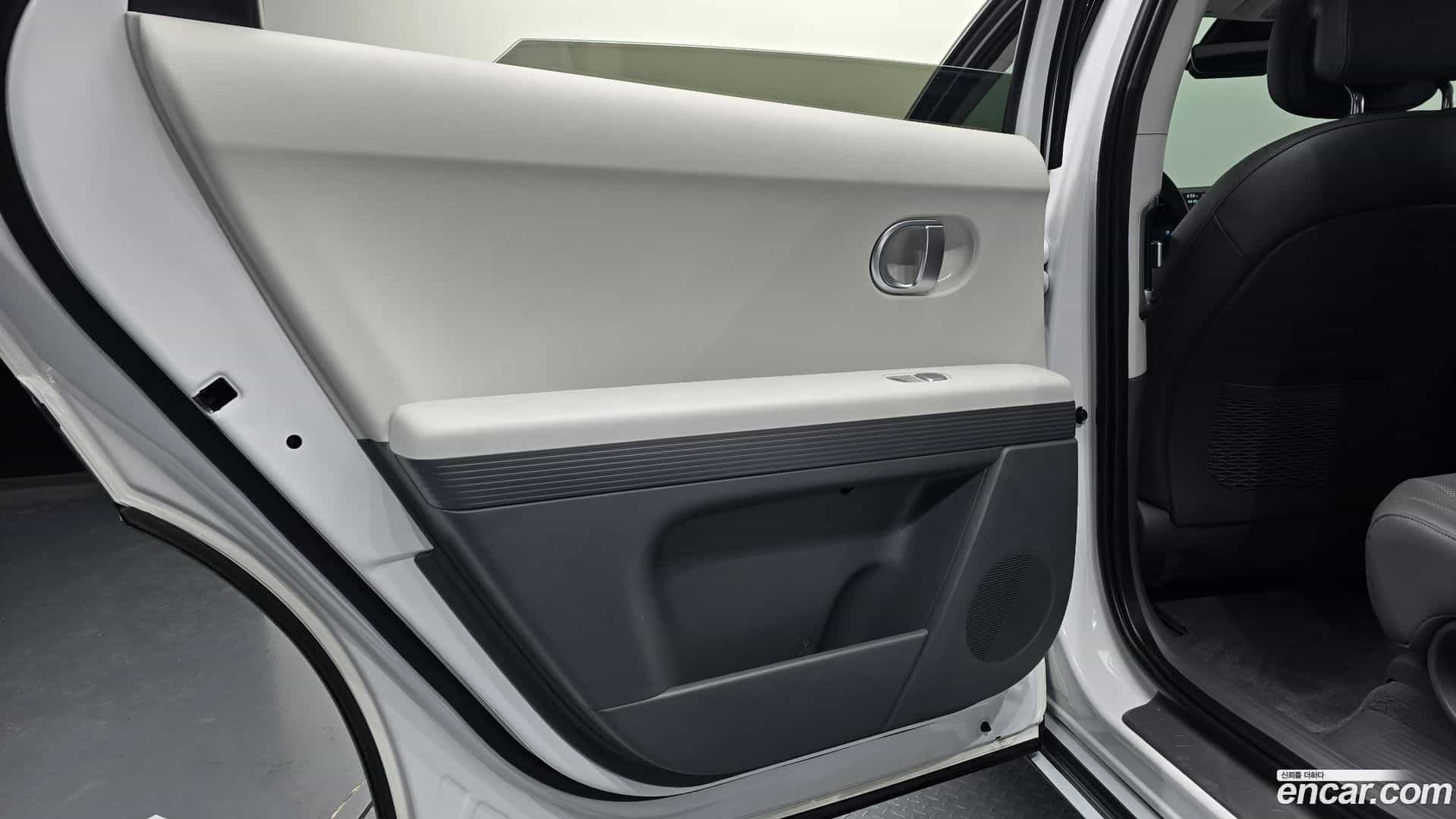 Ioniq5 Hyundai 2021.8-INNER-035