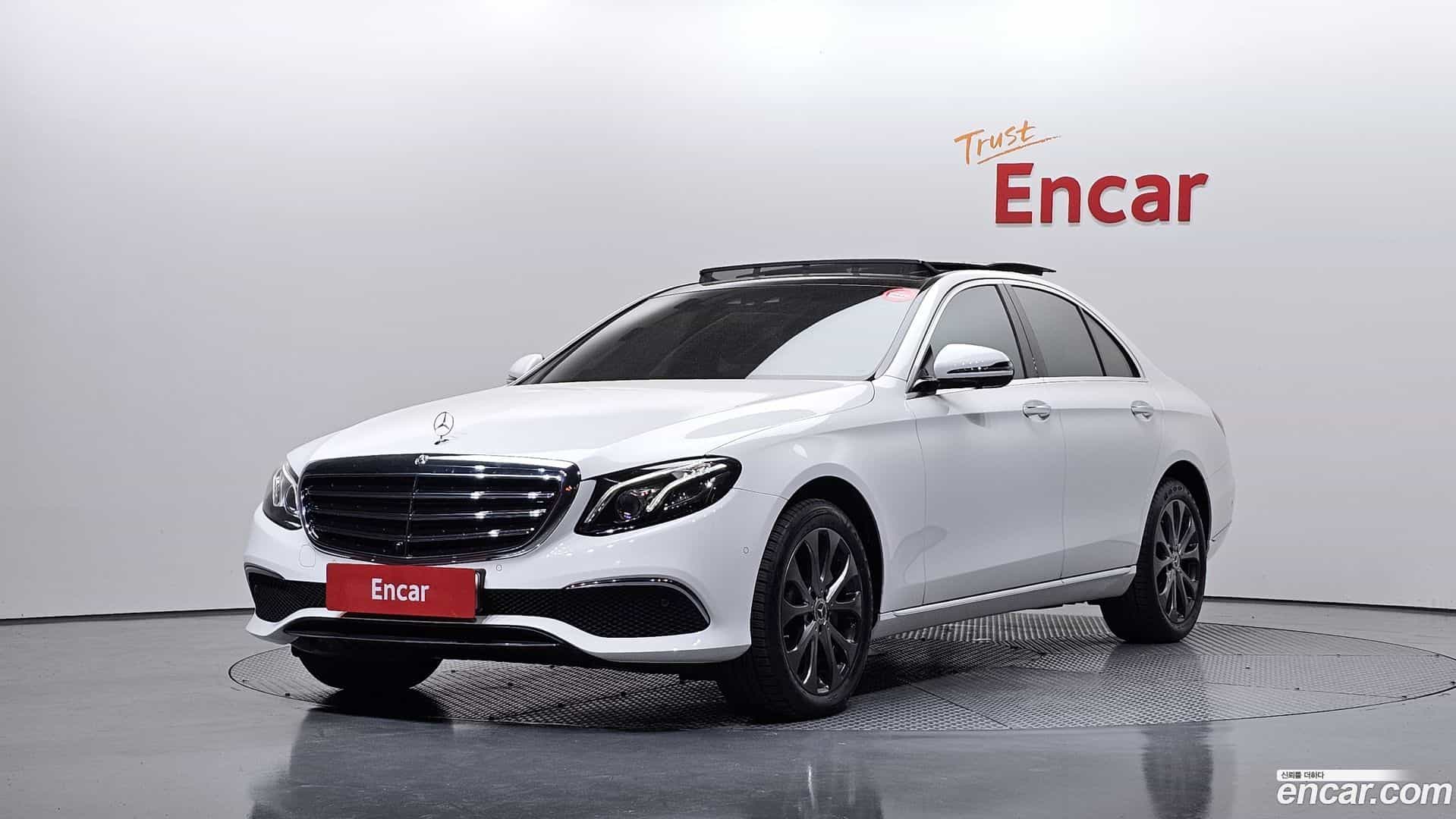 E-Class Mercedes-Benz 2018.0-OUTER-001