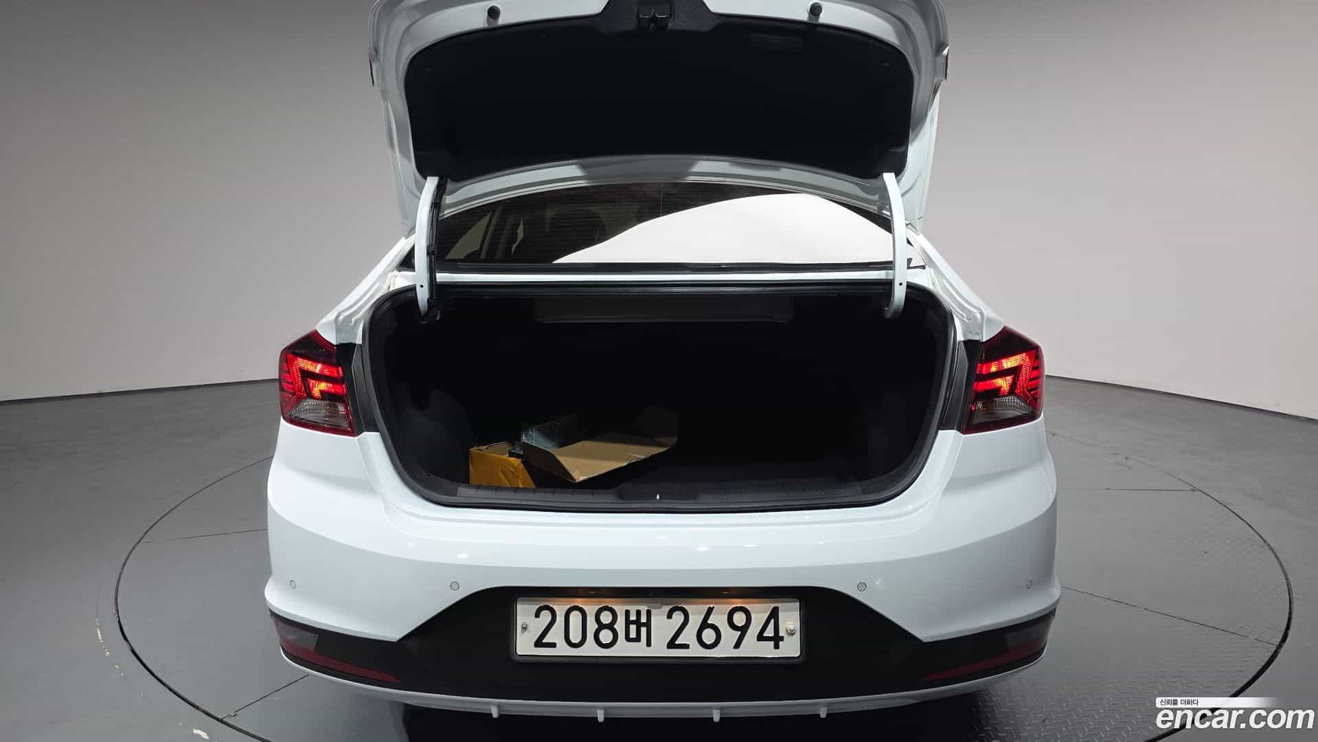 AVANTE Hyundai 2020.1-OPTION-043