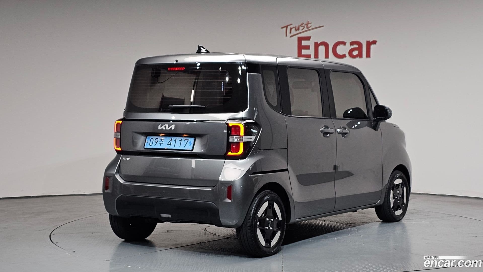 Main__Slider__Photo:RAY Kia 2024.3-1