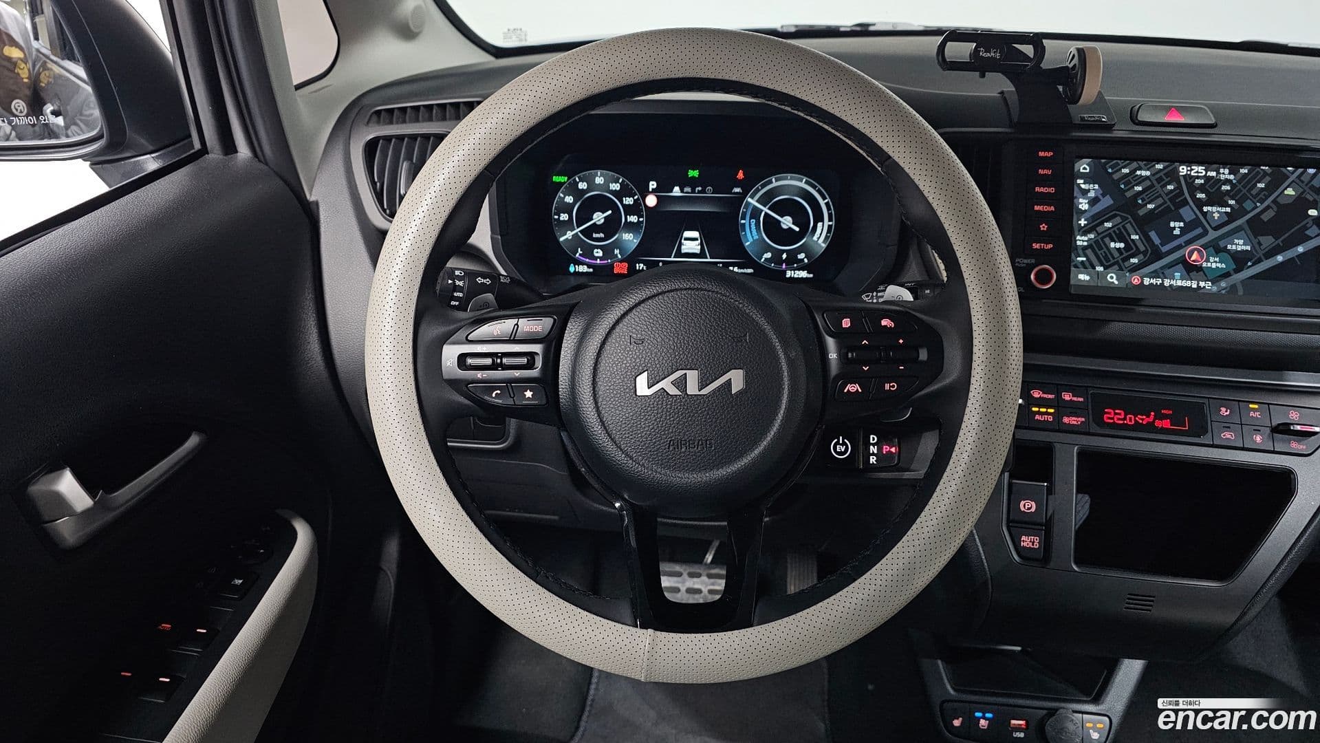 Main__Slider__Photo:RAY Kia 2024.3-11
