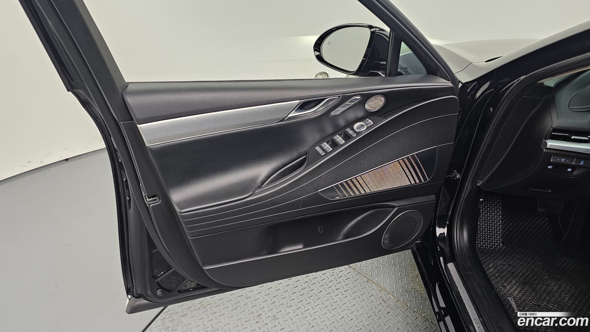 Main__Slider__Photo:G80 Genesis 2021.7-23