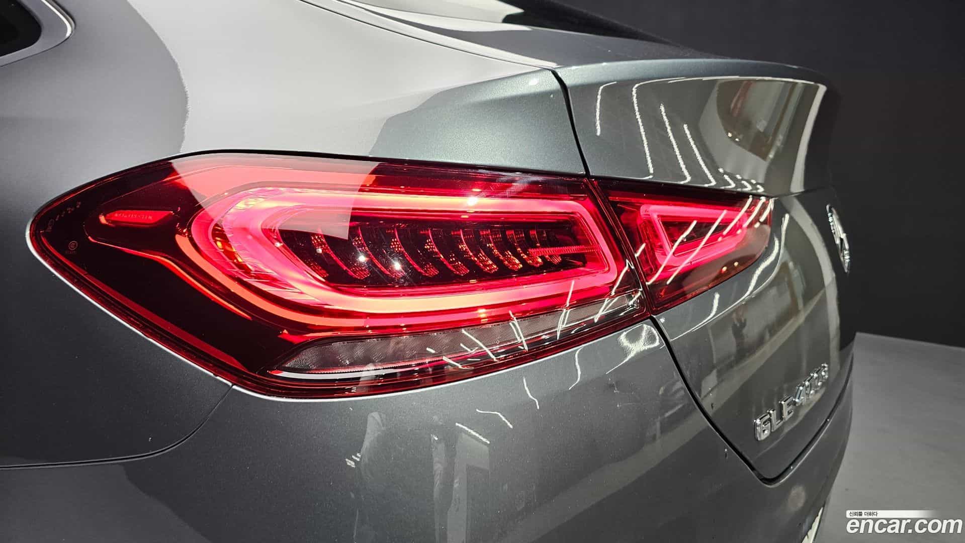 GLE-Class Mercedes-Benz 2020.11-OUTER-033