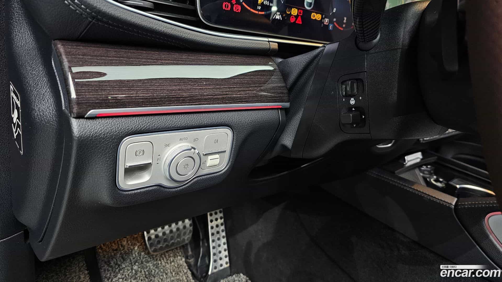 GLE-Class Mercedes-Benz 2020.11-OPTION-042