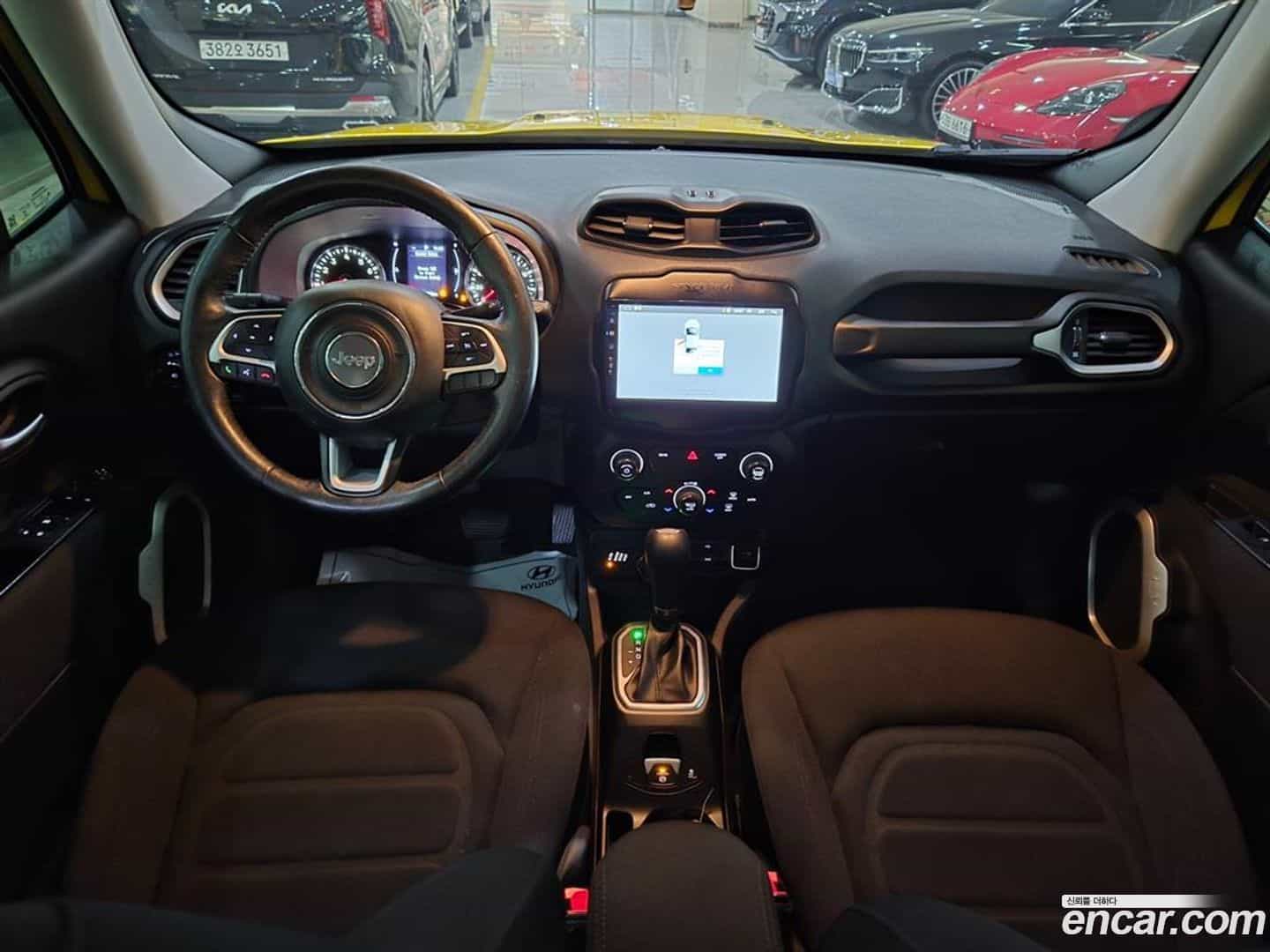 Renegade Jeep 2018.11-INNER-008