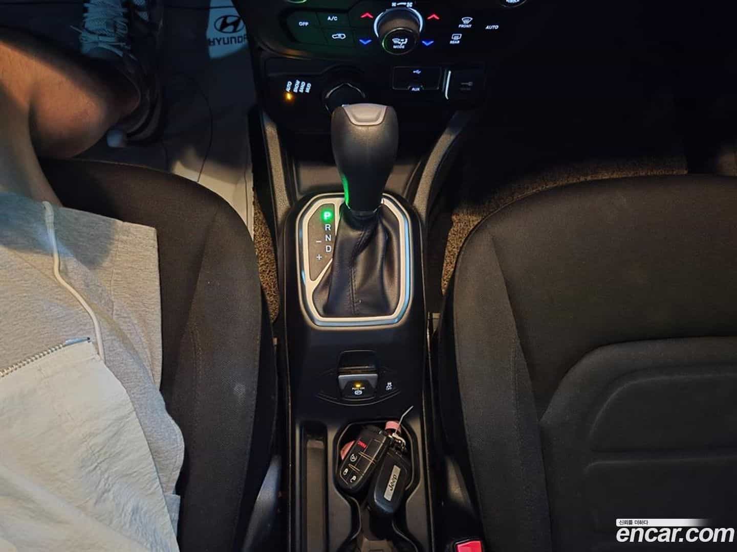 Renegade Jeep 2018.11-OPTION-017