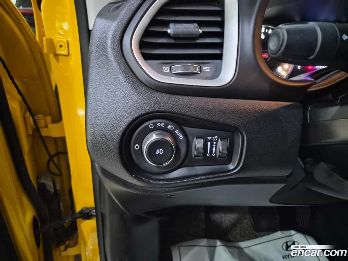 Renegade Jeep 2018.11-OPTION-019