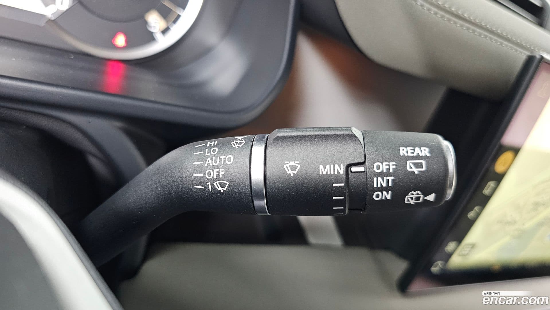 Main__Slider__Photo:Defender Land Rover 2023.2-27