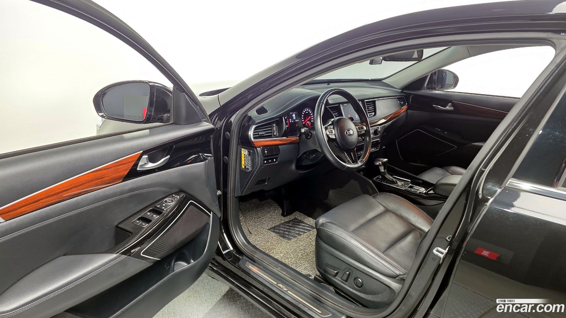 Main__Slider__Photo:K7 Kia 2017.3-9