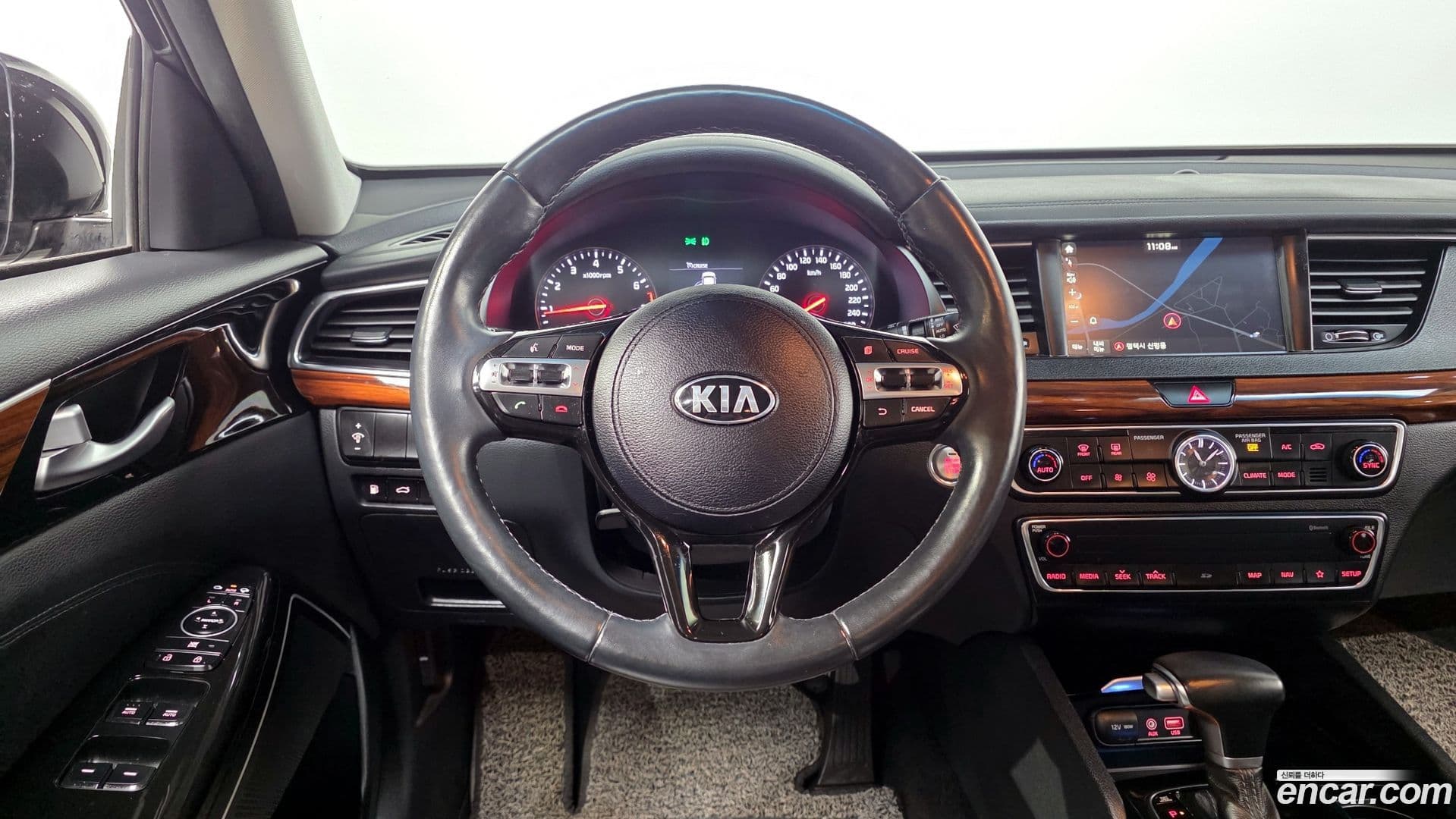 Main__Slider__Photo:K7 Kia 2017.3-12