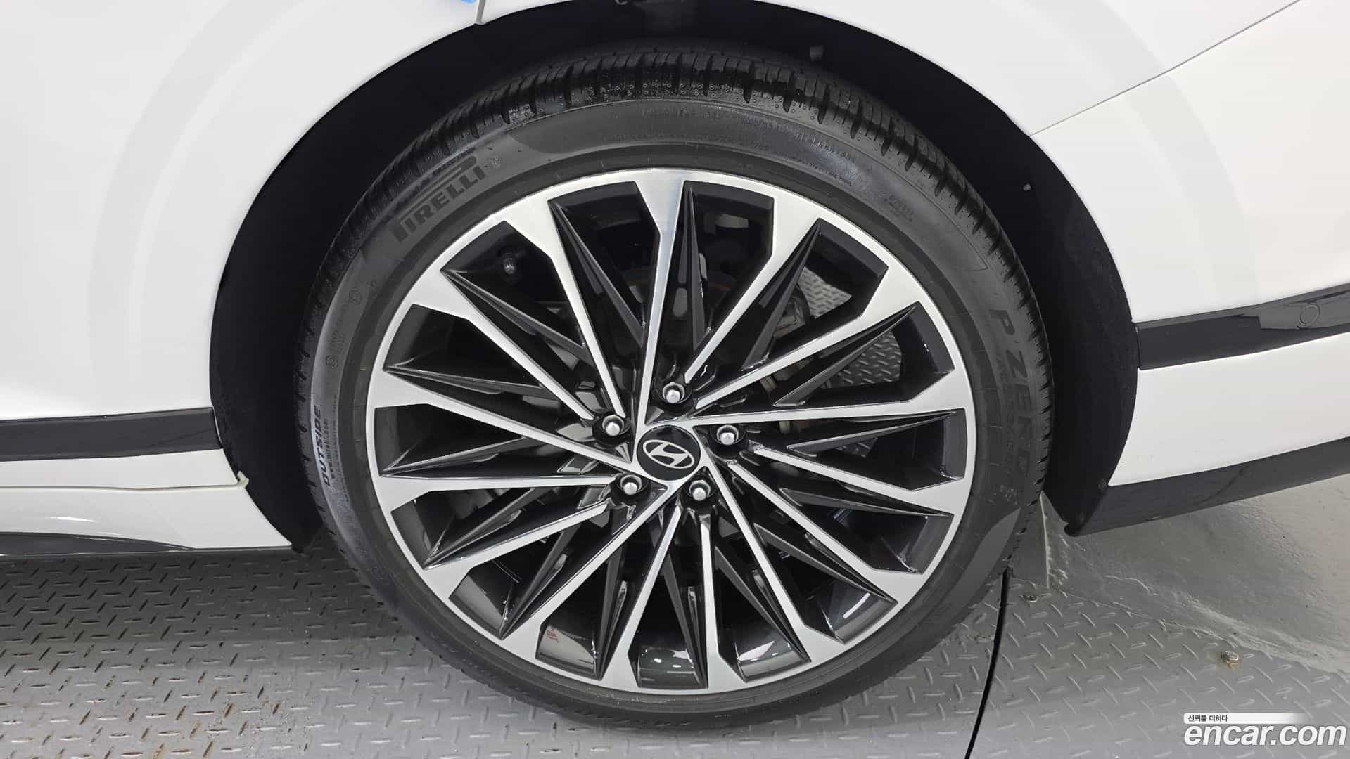 Grandeur Hyundai 2023.0-OUTER-031