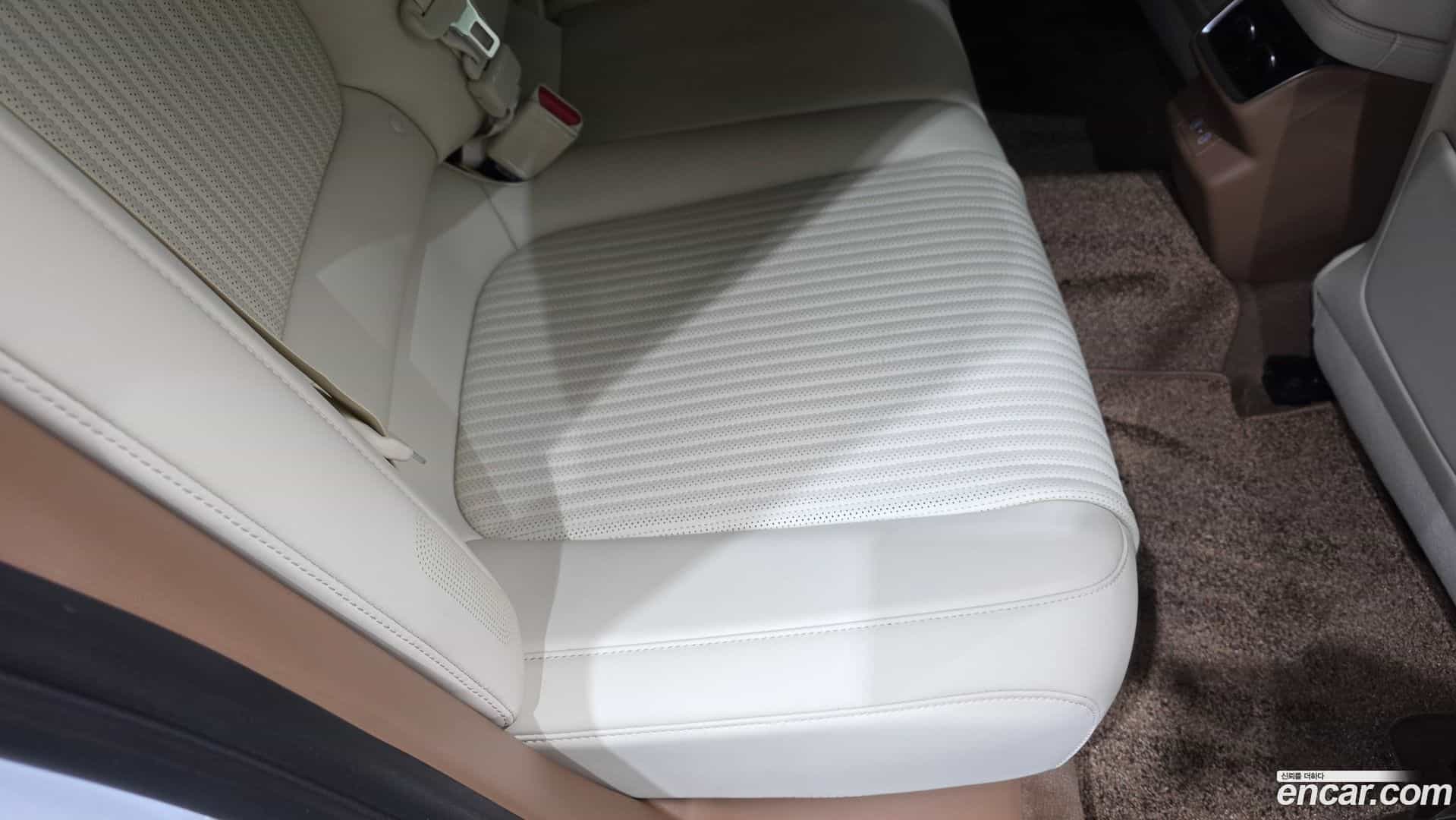 Grandeur Hyundai 2023.0-INNER-036