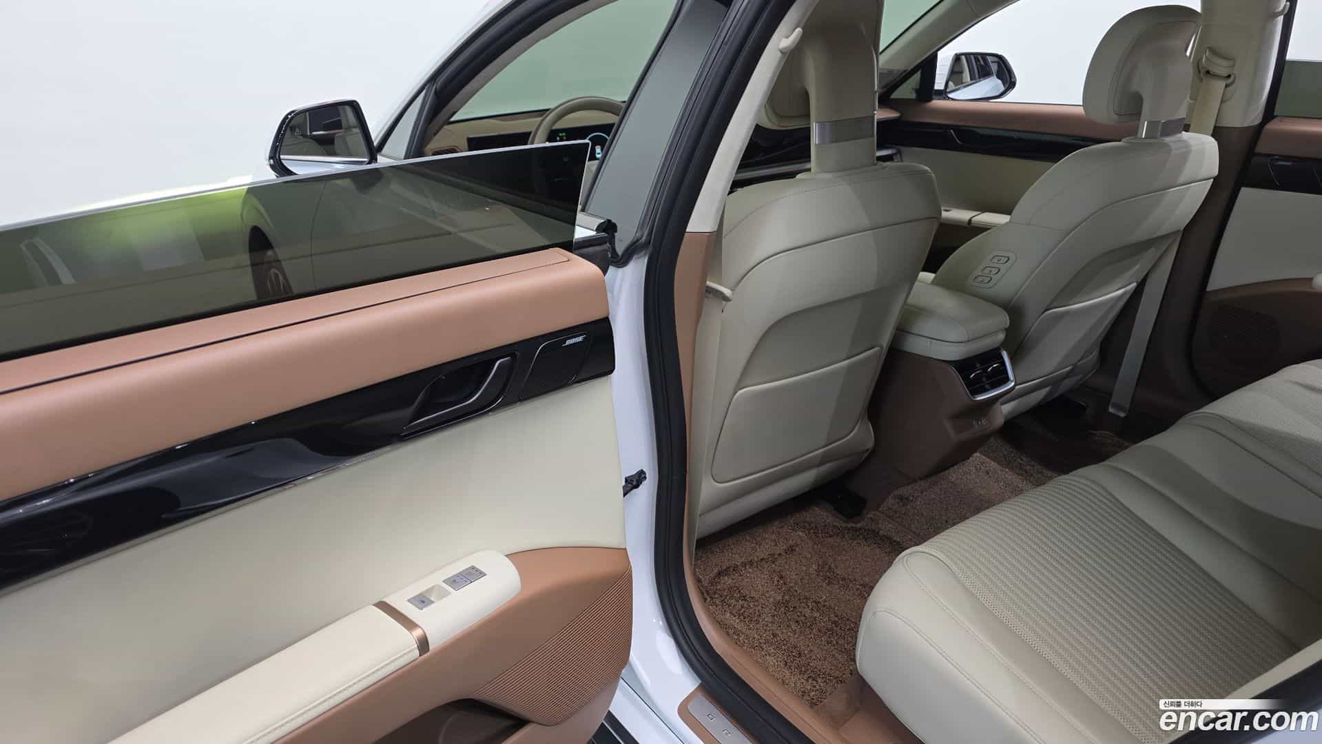 Grandeur Hyundai 2023.0-OPTION-040