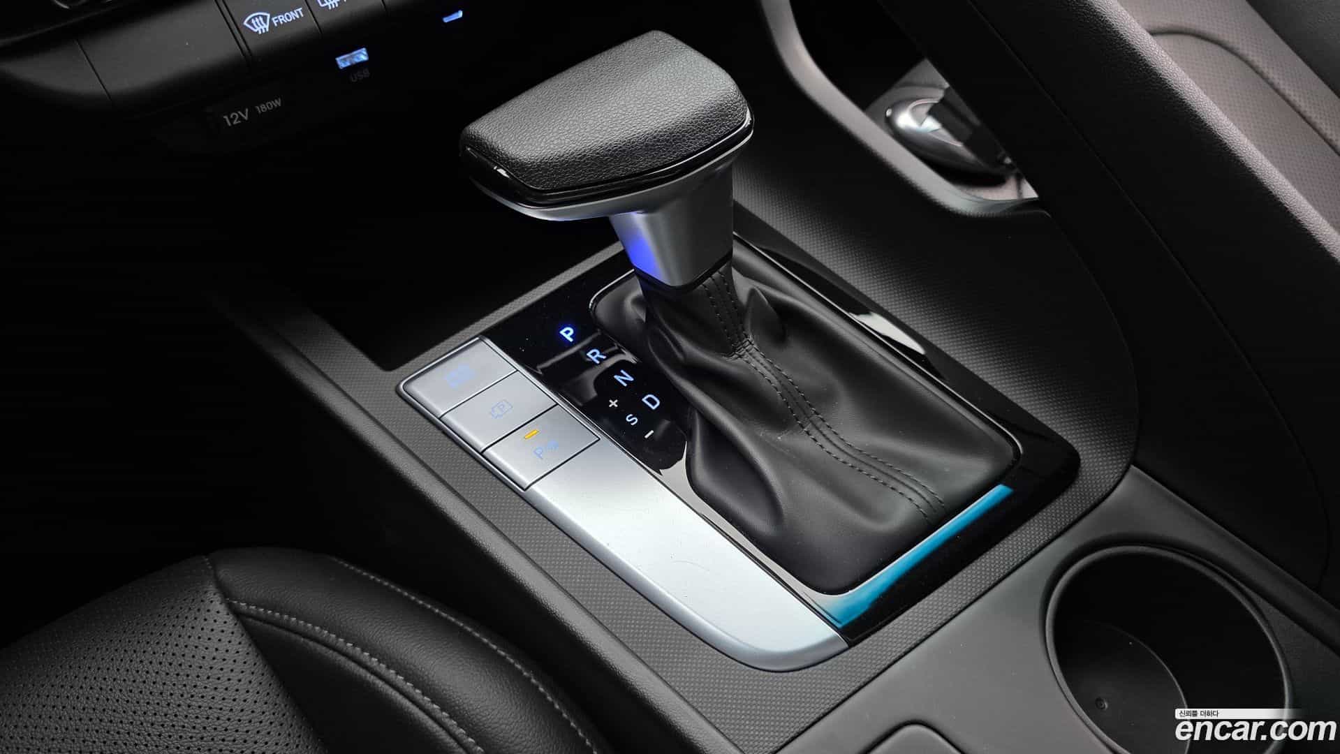 AVANTE Hyundai 2026.1-INNER-009