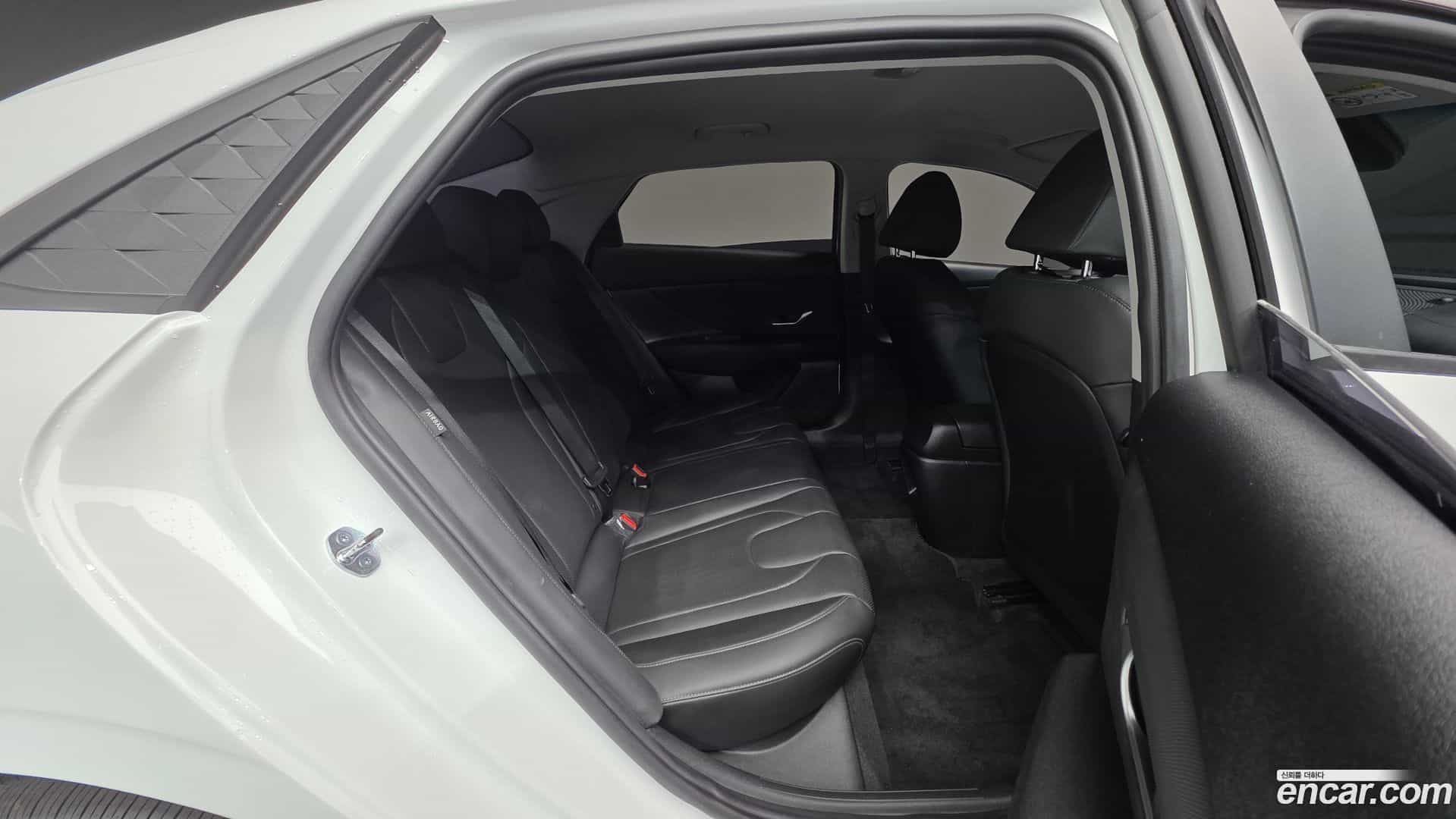 AVANTE Hyundai 2026.1-OPTION-023