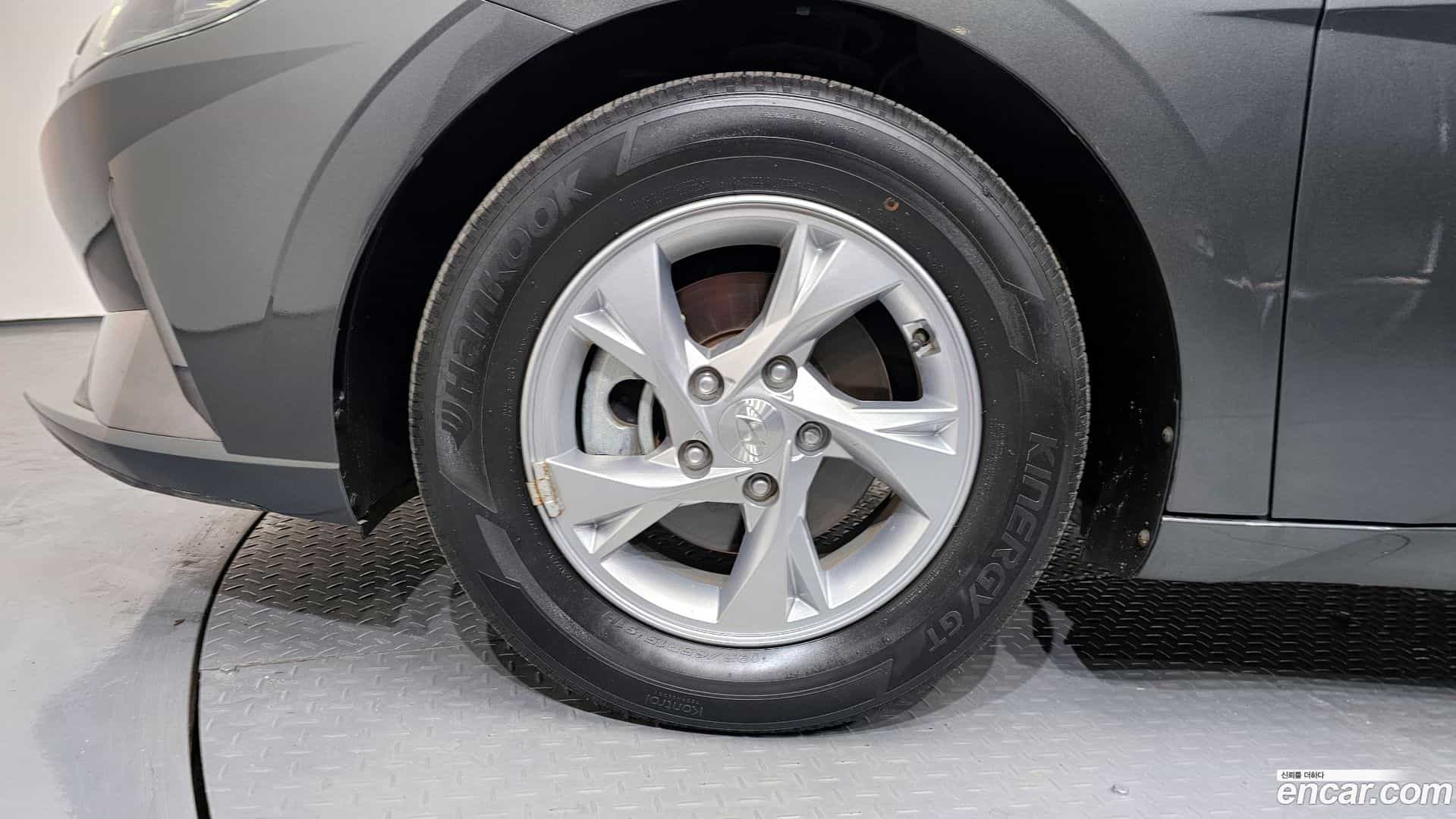 AVANTE Hyundai 2021.1-OUTER-005