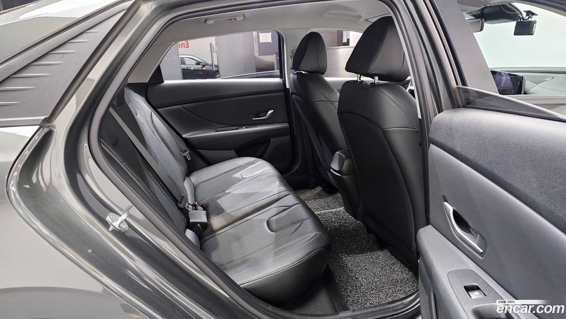 AVANTE Hyundai 2021.1-OPTION-015