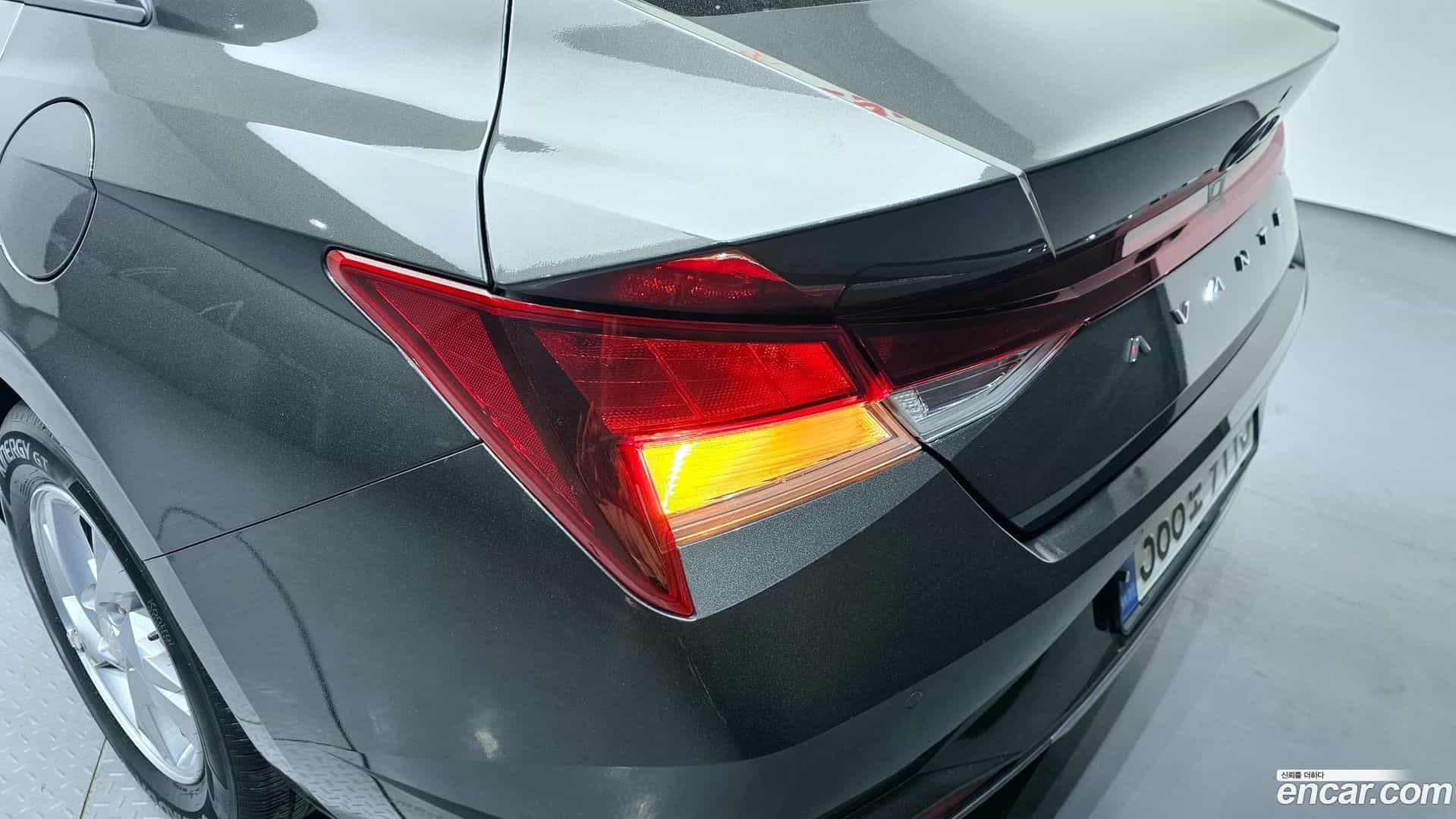 AVANTE Hyundai 2021.1-OUTER-033