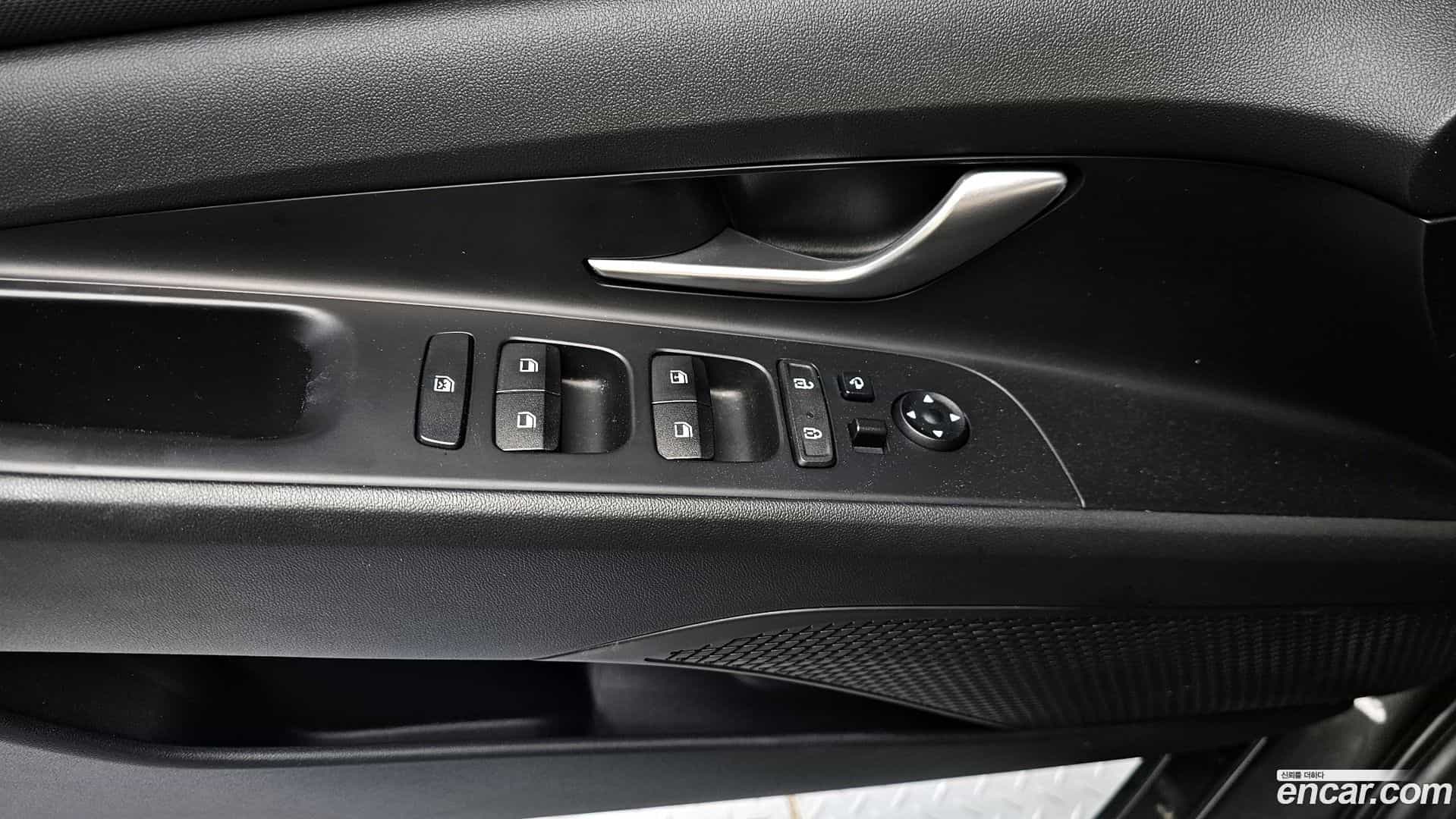 AVANTE Hyundai 2021.1-OPTION-040