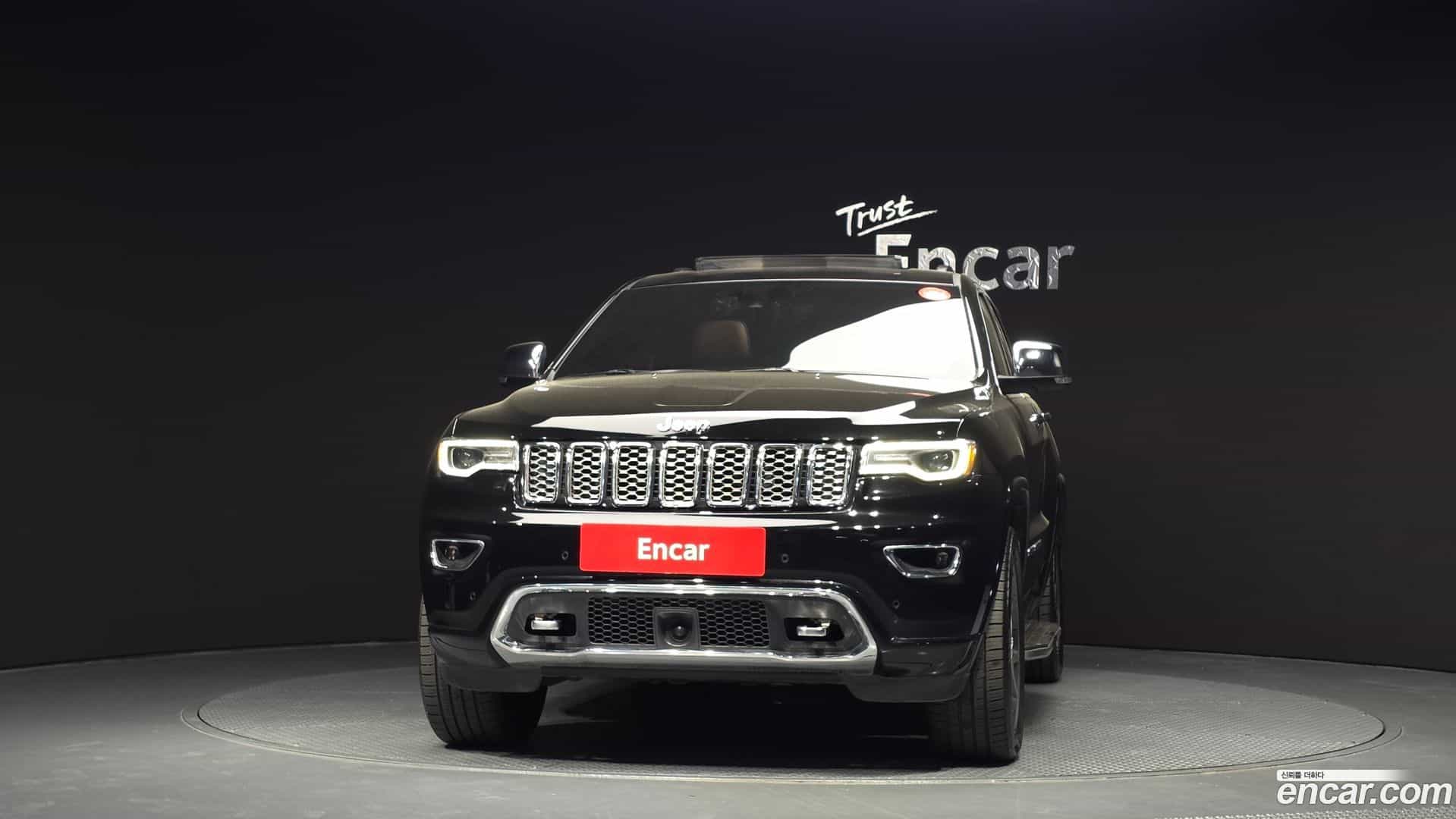 Cherokee Jeep 2020.5-OUTER-003