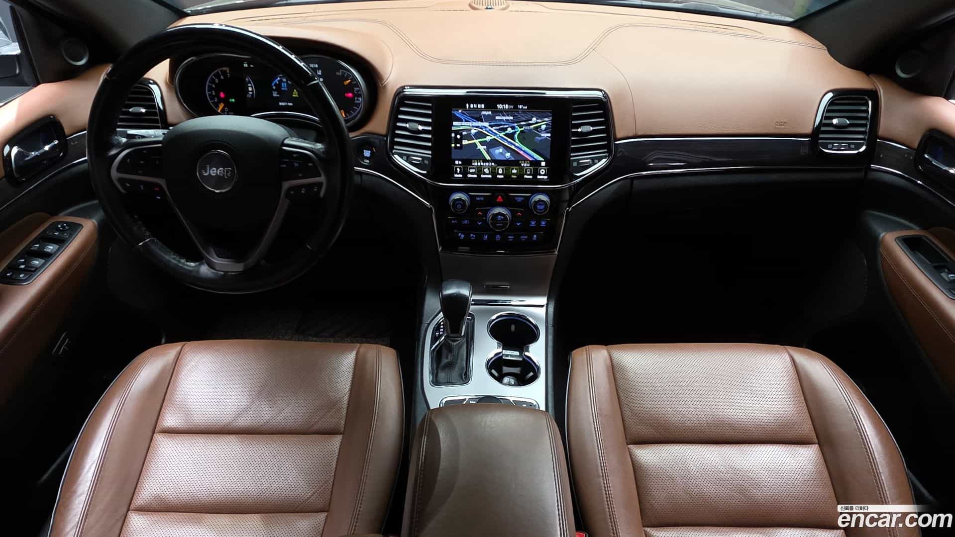 Cherokee Jeep 2020.5-INNER-007